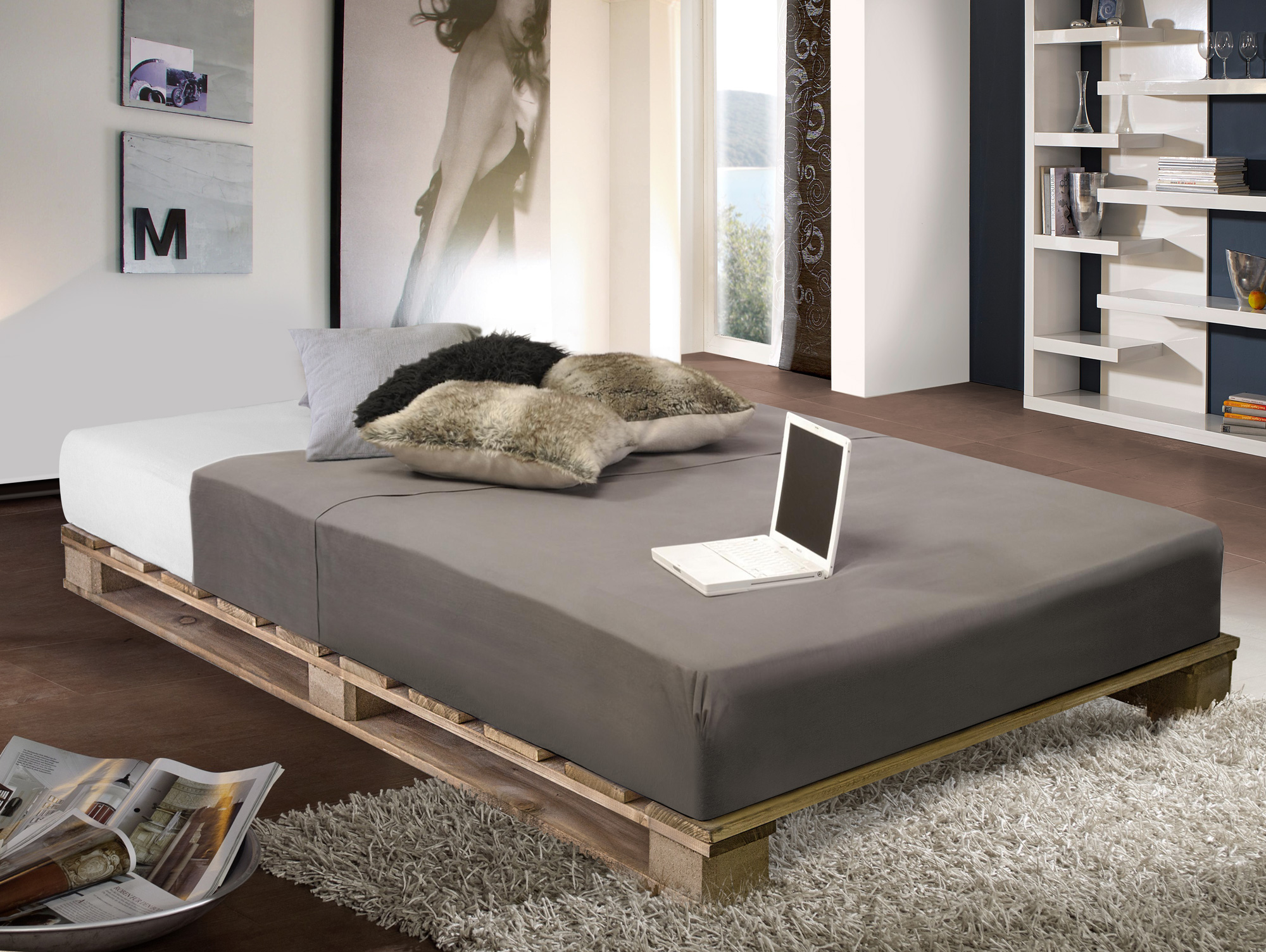 Paletti massivholzbett aus paletten rustikal gebeizt 120 x 200 cm