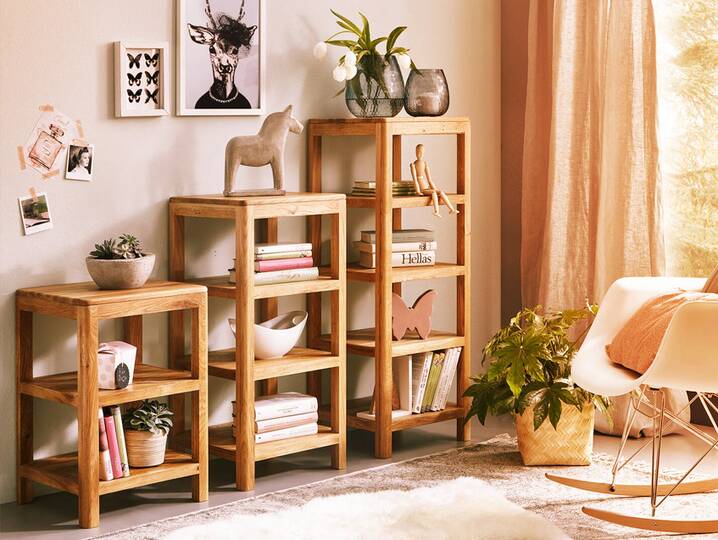 Regale und Raumteiler