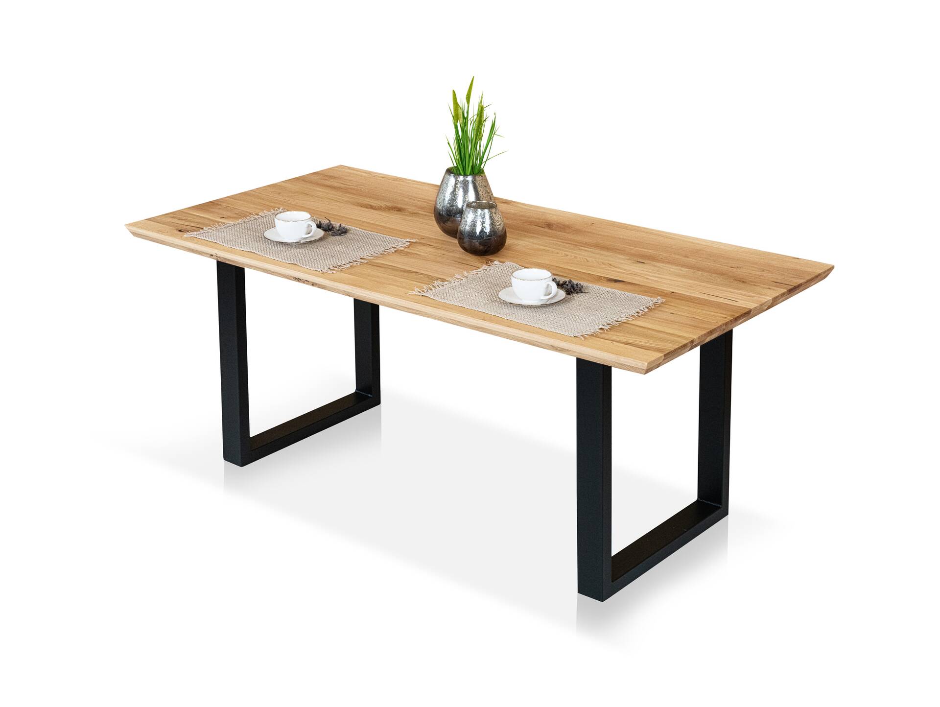 DAYTONA Esstisch, Material Massivholz, Beine Metall schwarz pulverbeschichtet 140 x 90 cm