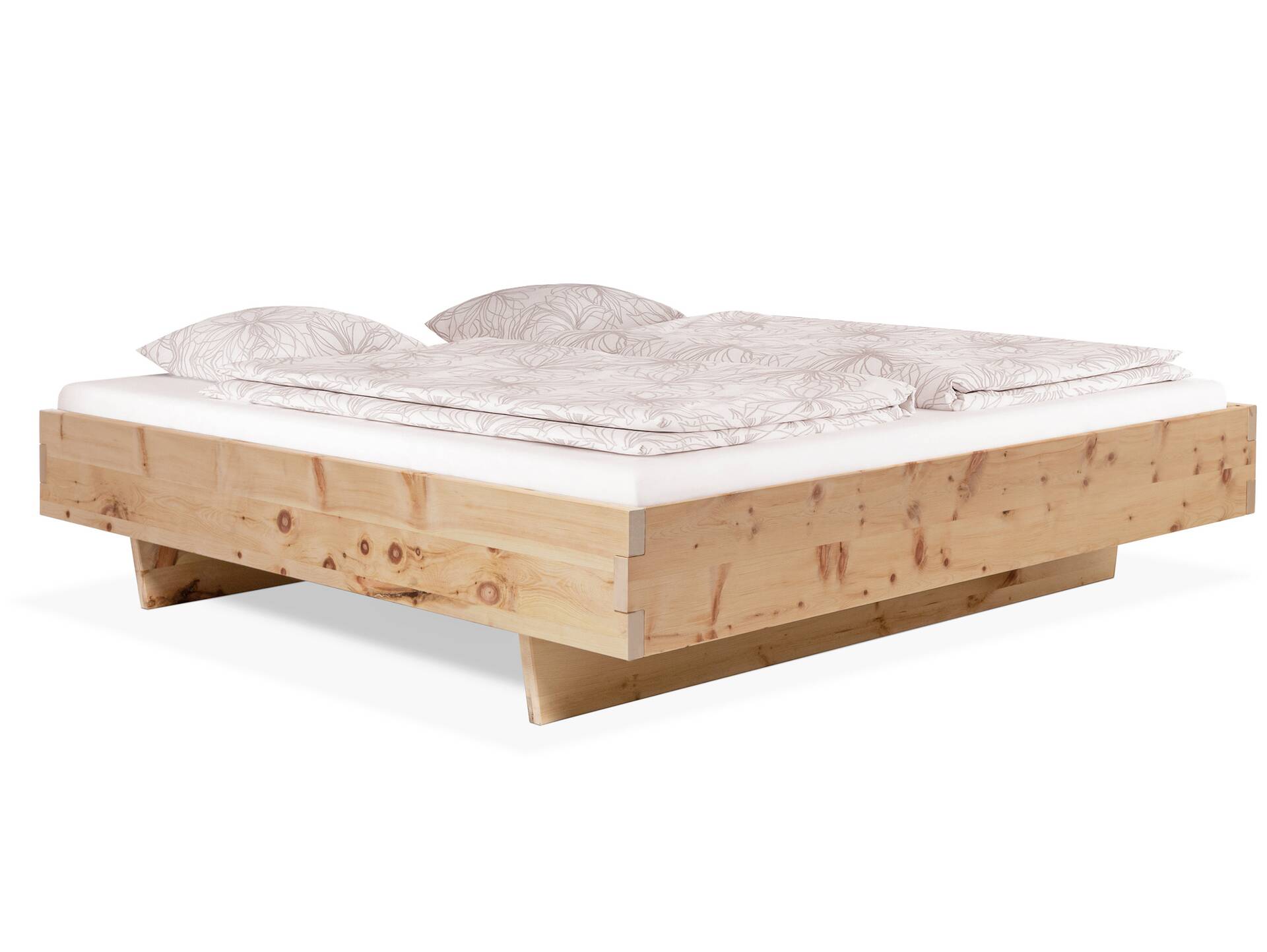 ZARUBA Zirbenbett mit Wangenfuß, Material Massivholz, ohne Kopfteil 120 x 200 cm
