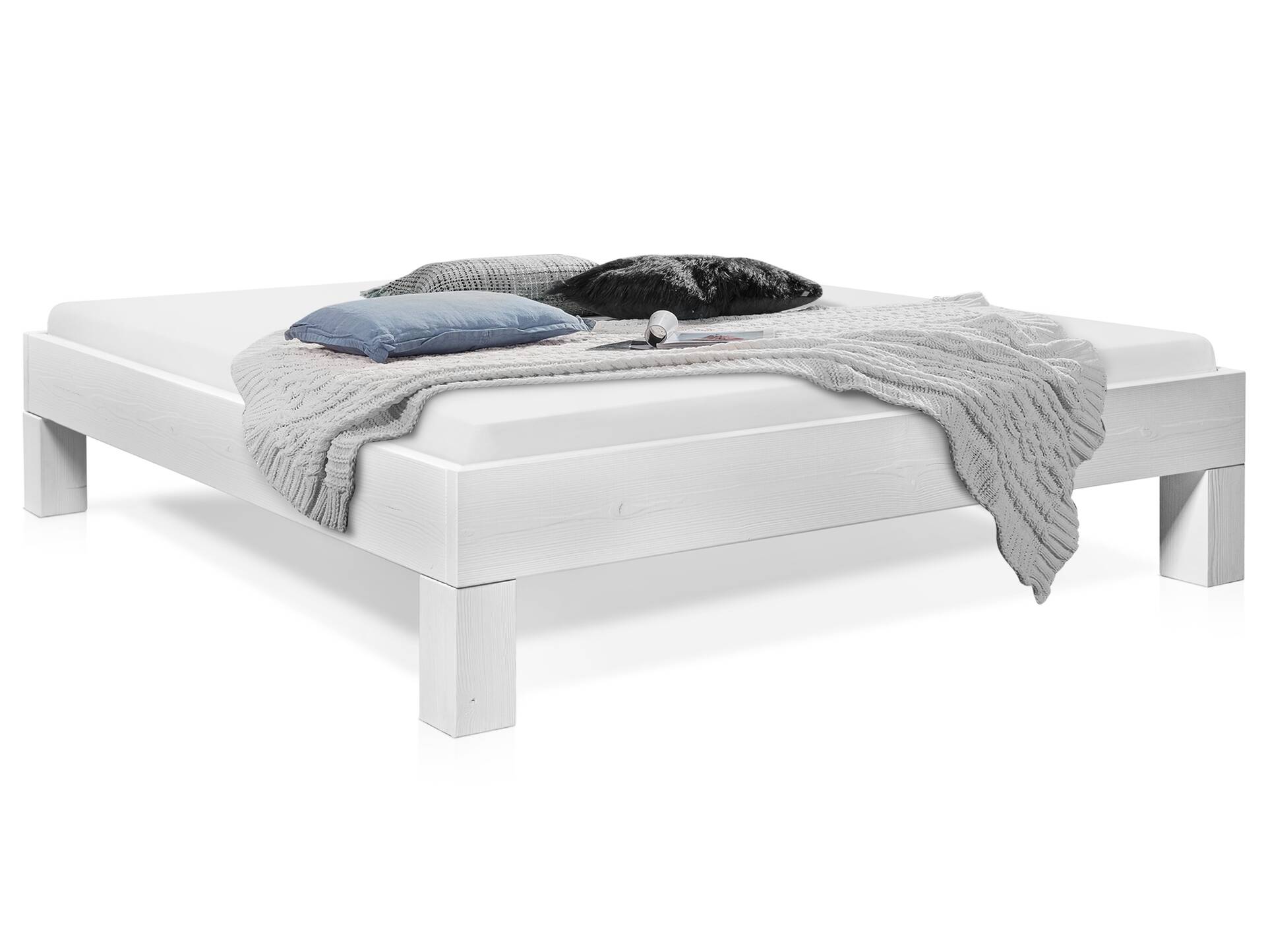 LUKY 4-Fuß-Bett, Material Massivholz, Fichte massiv, mit/ohne Kopfteil 120 x 220 cm | weiss | ohne Kopfteil