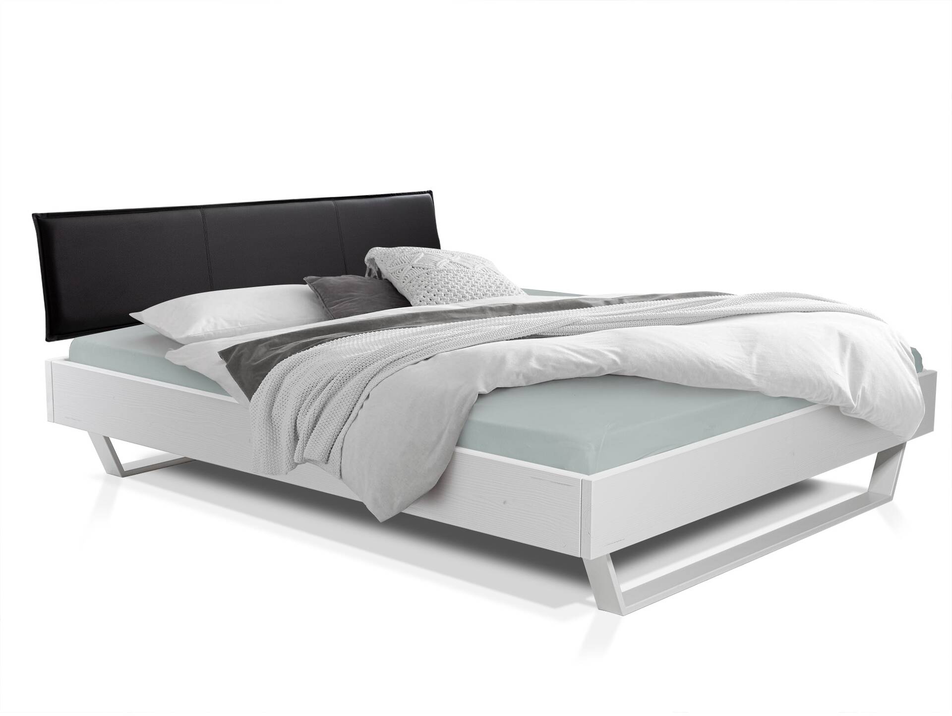 LUKY Kufenbett mit Polsterkopfteil, Material Massivholz, Fichte/Kufen weiss 120 x 200 cm | Kunstleder Schwarz