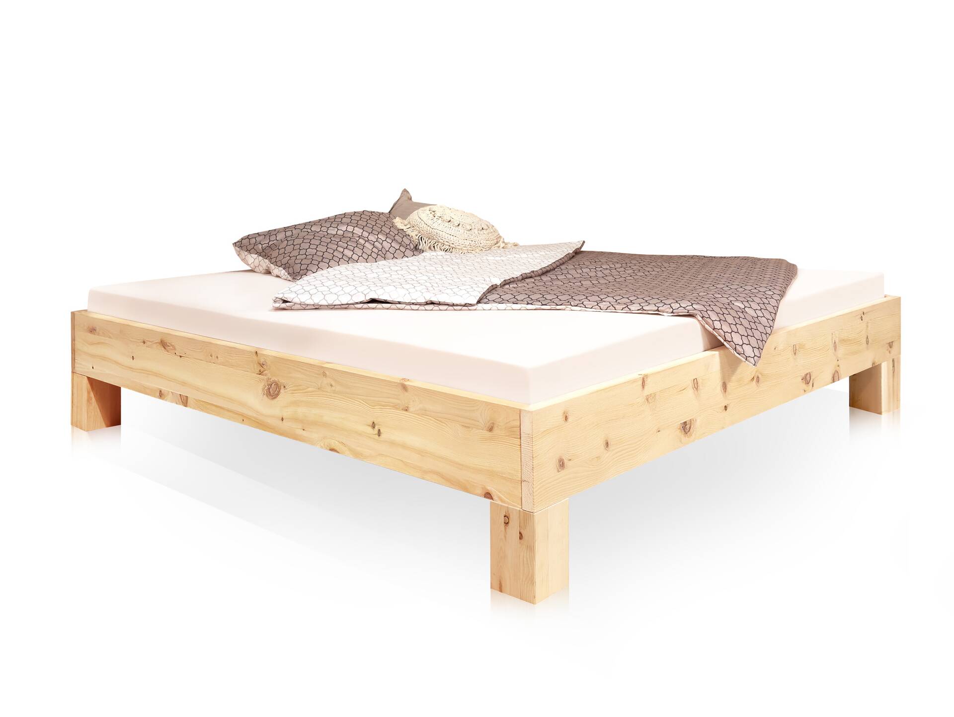 ZABINO 4-Fuß-Bett aus Zirbe, Material Massivholz, mit/ohne Holz-Kopfteil 120 x 200 cm | Zirbe unbehandelt | Standardhöhe | ohne Kopfteil