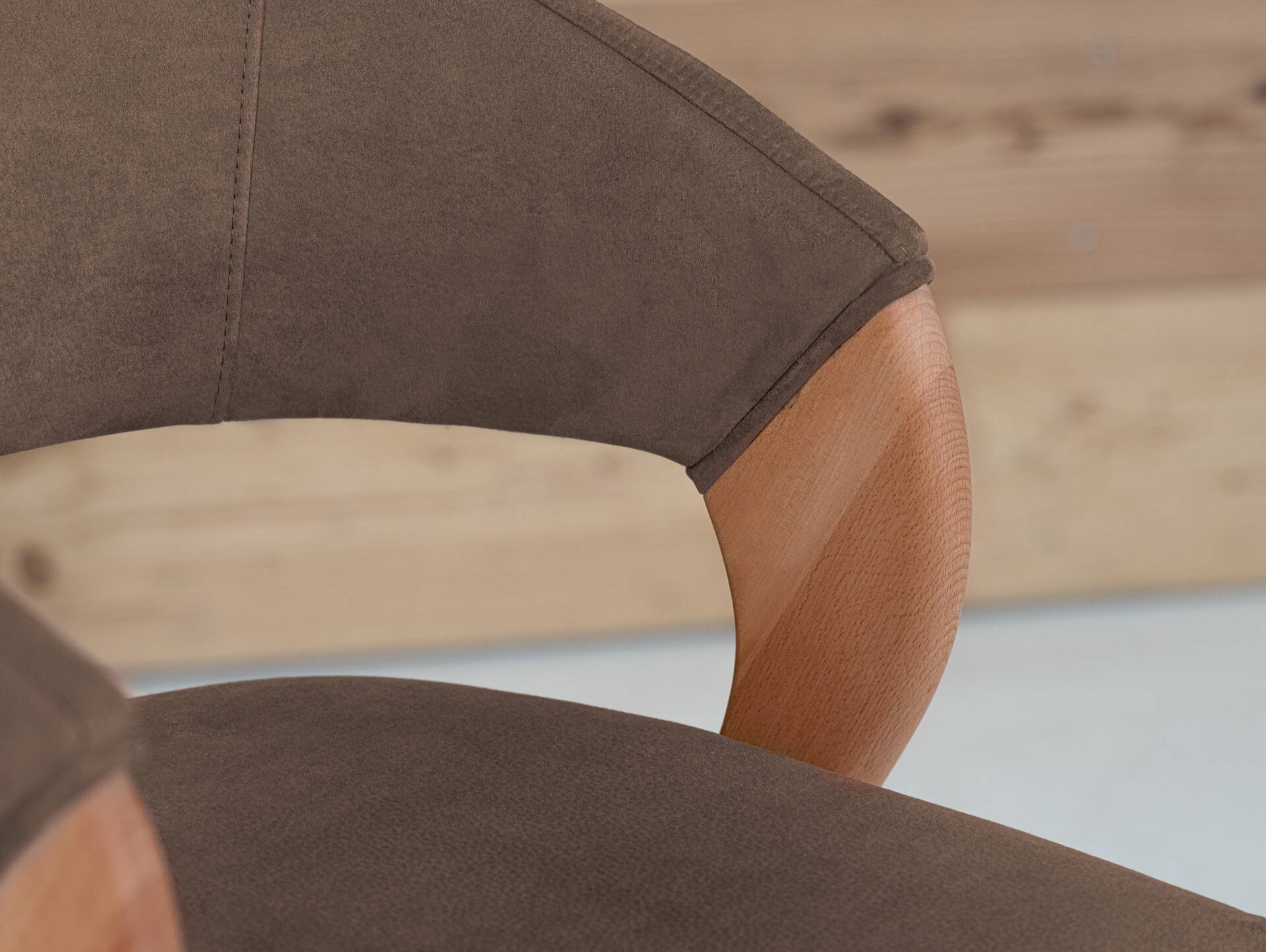 ALONA Polsterstuhl, Material Massivholz/Bezug Kunstleder Buche | nougat