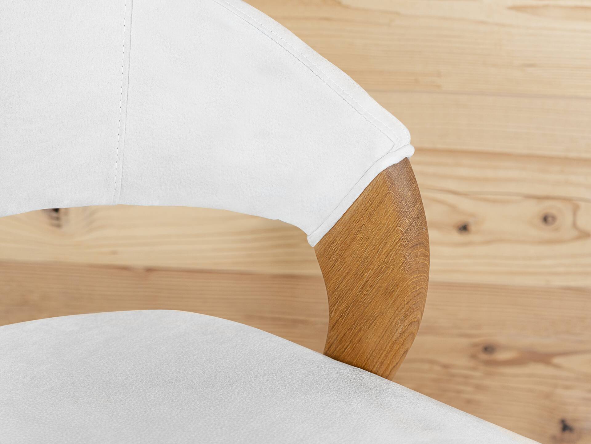 ALONA Polsterstuhl, Material Massivholz/Bezug Kunstleder Eiche | silvercreme