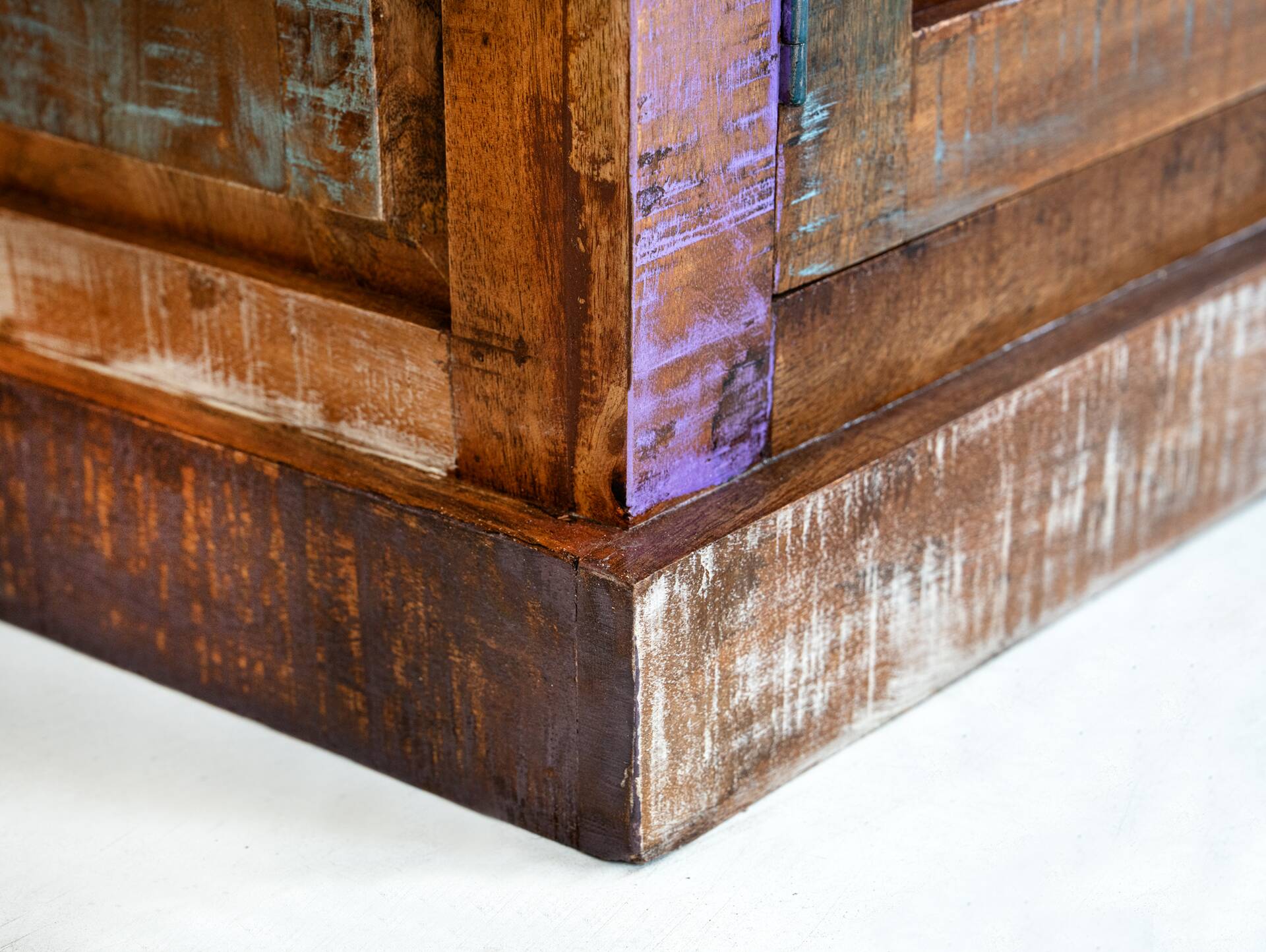 RIVERBOAT Sideboard I aus Altholz, Material Massivholz, Vintage-Optik 