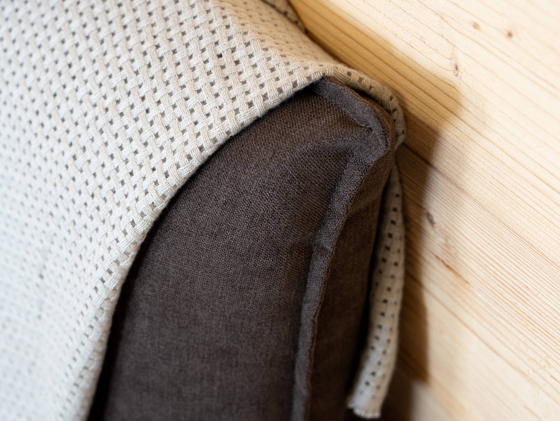 SANTON Eckbank, Material Stoffbezug 147 x 167 cm | braun