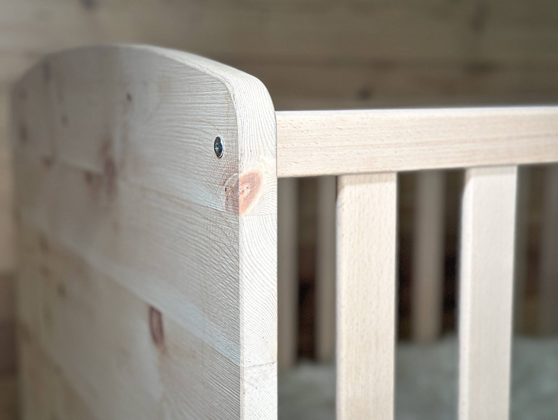 ALPENKIND Babybett 70x140 cm, Material Massivholz Zirbe unbehandelt
