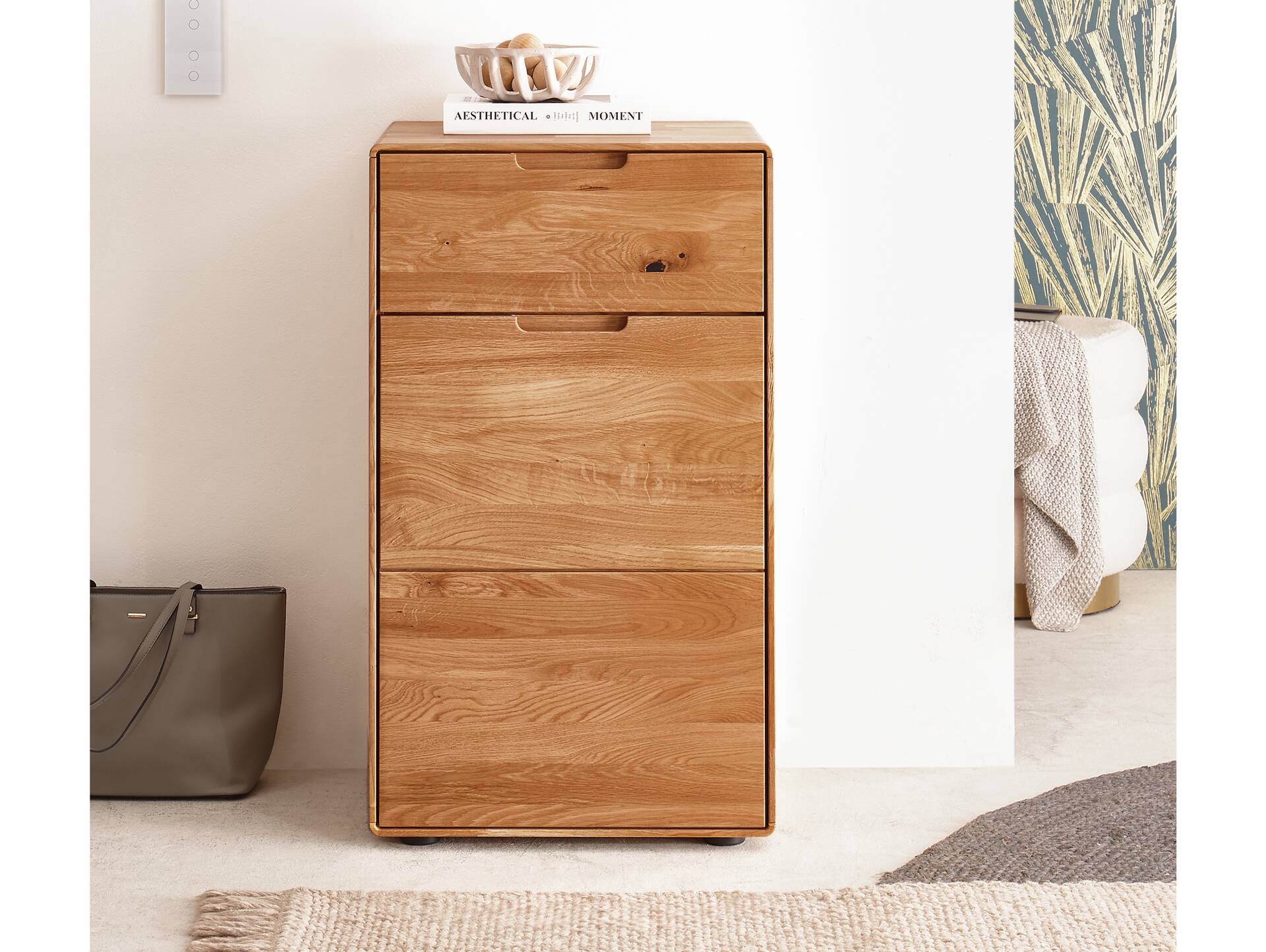 ANDINO Kommode I, Material Massivholz, Wildeiche geölt 