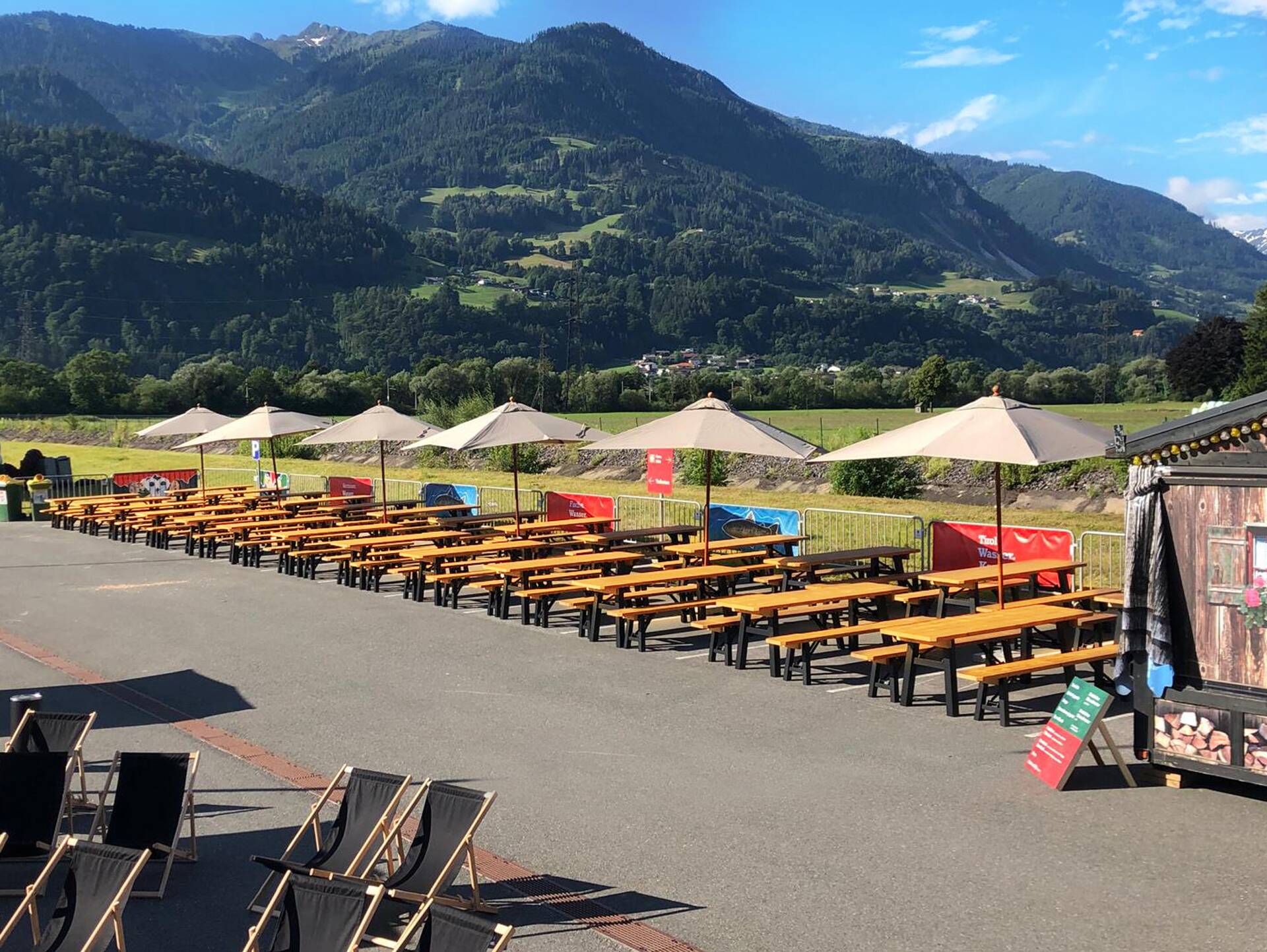 TEGERNSEE Gartenbank - klappbar, rustikale Altholzoptik, Material Massivholz/Metall, Thermo-Fichte 200 x 30 cm | Innenbereich | ohne Rückenlehne