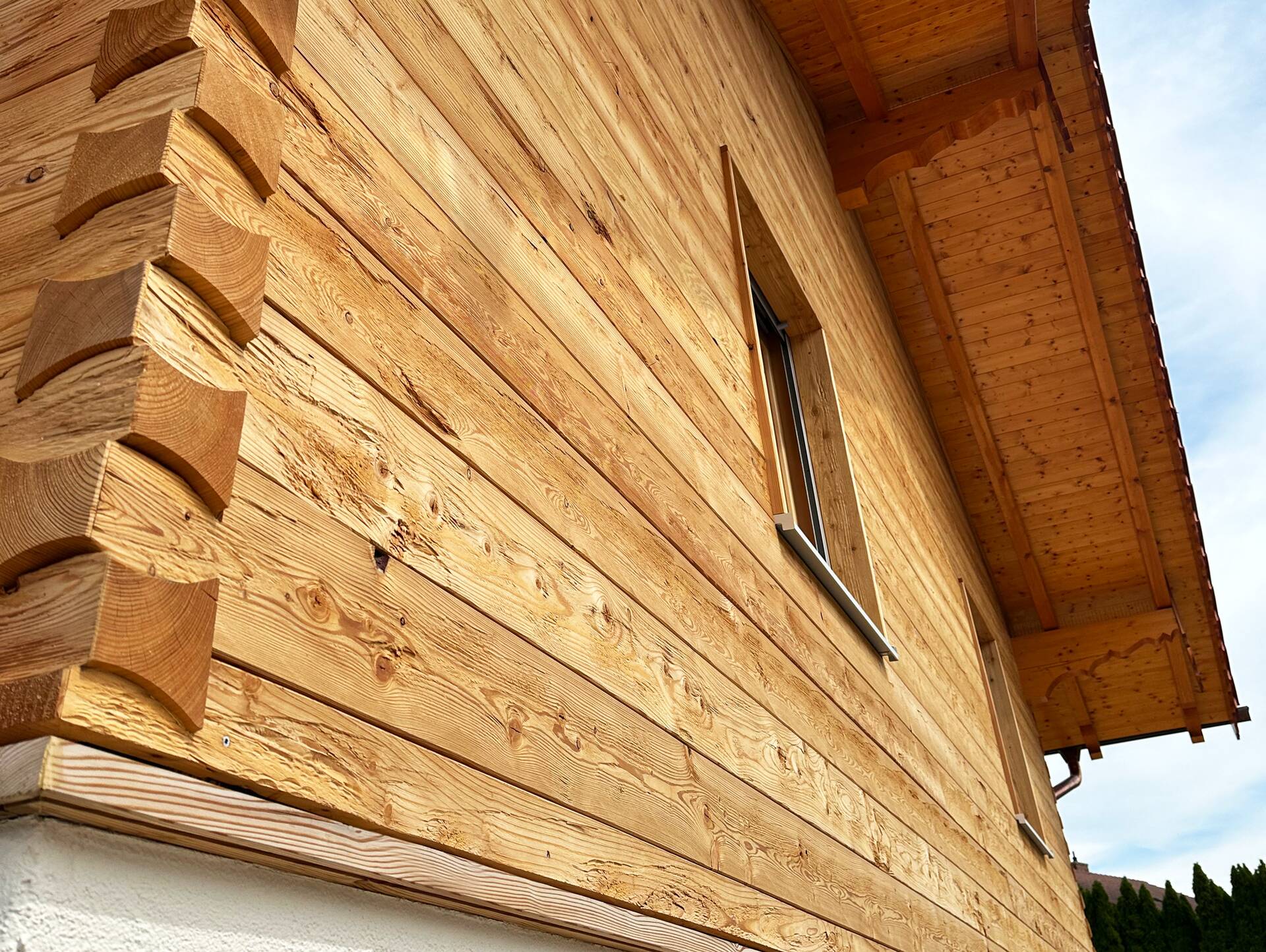 KLINGSCHROT Blockwandschalung/Nut- und Federbrett/Schalungsbrett, Material Massivholz, gehackt/gebürstet Fichte natur | 2 Meter
