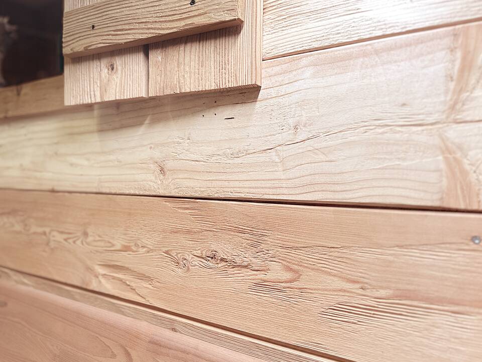 Nut- und Federbretter, Lärche gehackt/gebürstet, Material Massivholz, verschiedene Längen erhältlich 17.5 cm | 1 Meter