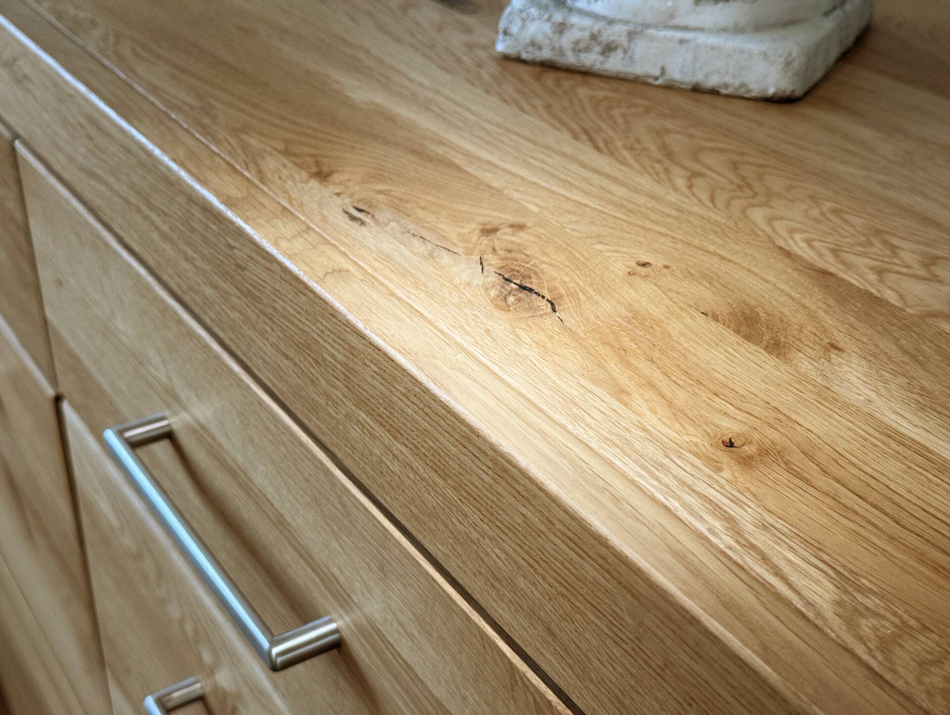 KAMILLA Sideboard II, Material Massivholz, Wildeiche geölt 