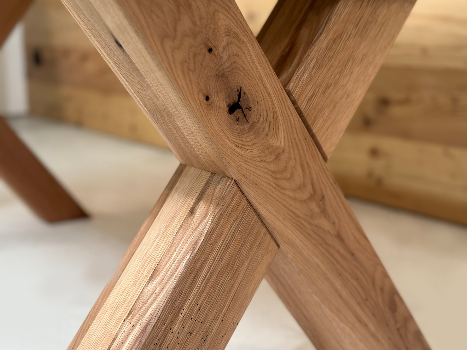 TIROL Esstisch nach Maß, Eiche-Altholz, Material Massivholz/X-Fuß 