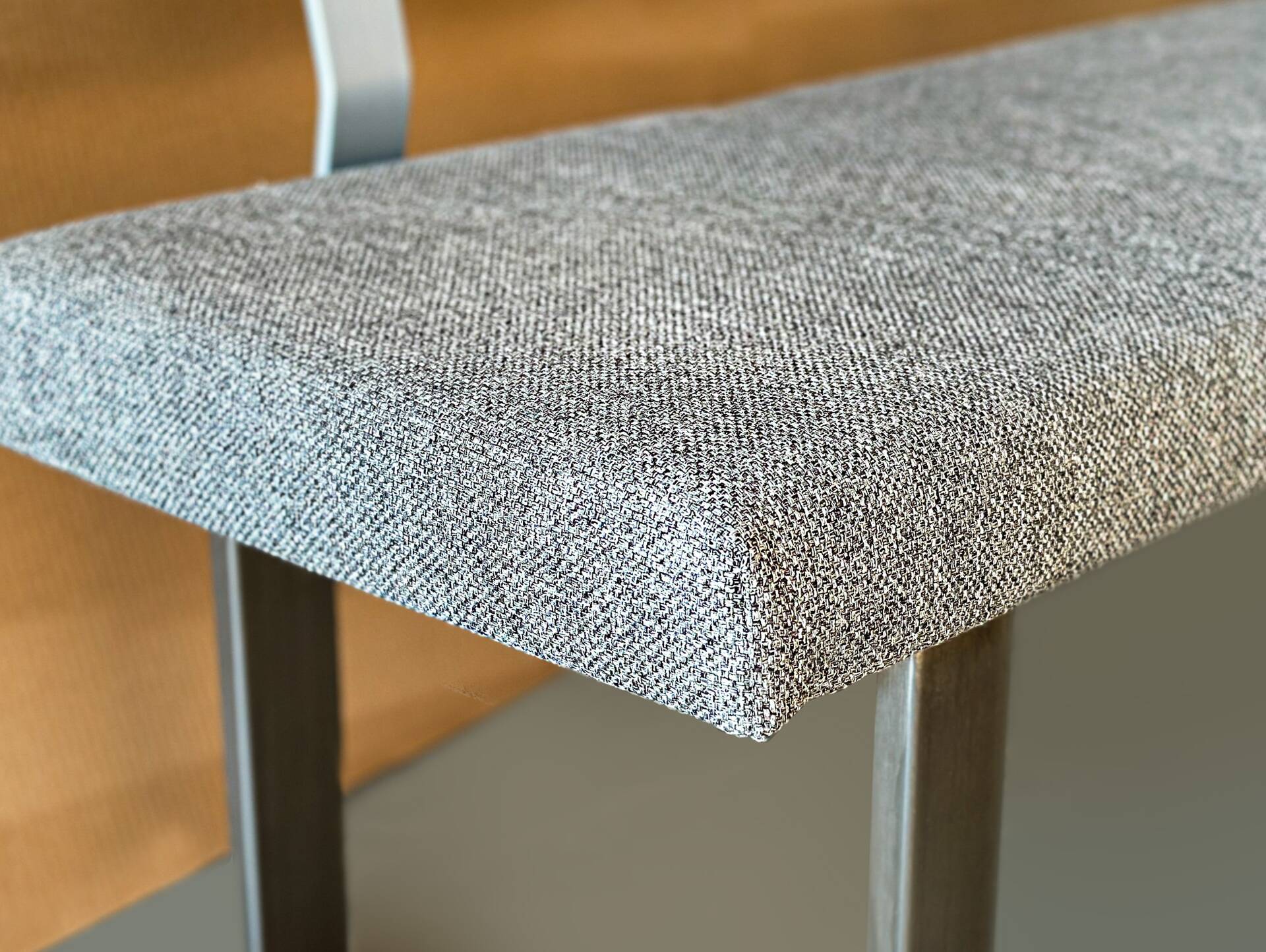 ARIMO Eckbank nach Maß, Material Massivholz 