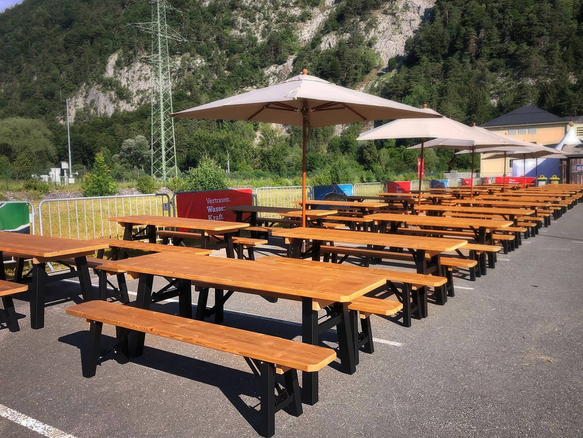 TEGERNSEE Gartenbank - klappbar, rustikale Altholzoptik, Material Massivholz/Metall, Thermo-Fichte 200 x 30 cm | Innenbereich | ohne Rückenlehne