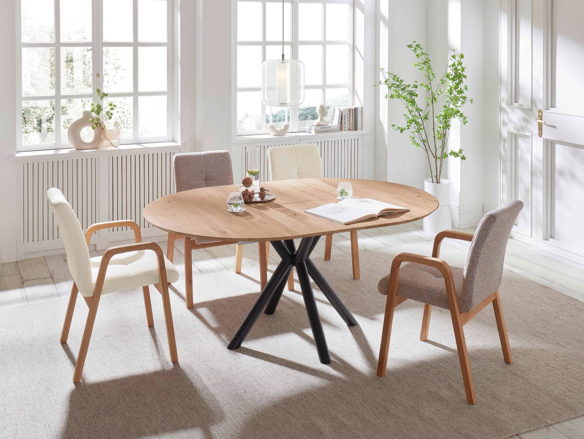 SOFIE Esstischstuhl, Material Massivholz/Stoff, Wildeiche/hellgrau Hellgrau | 1 Stück