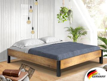 CURBY Bett Metallfuß, ohne Kopfteil, Material Massivholz, rustikale Altholzoptik, Fichte