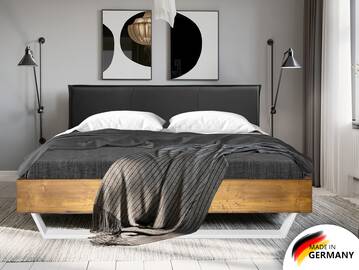 CURBY Kufenbett mit Polster-Kopfteil, Material Massivholz, rustikale Altholzoptik, Fichte, Kufen Weiß