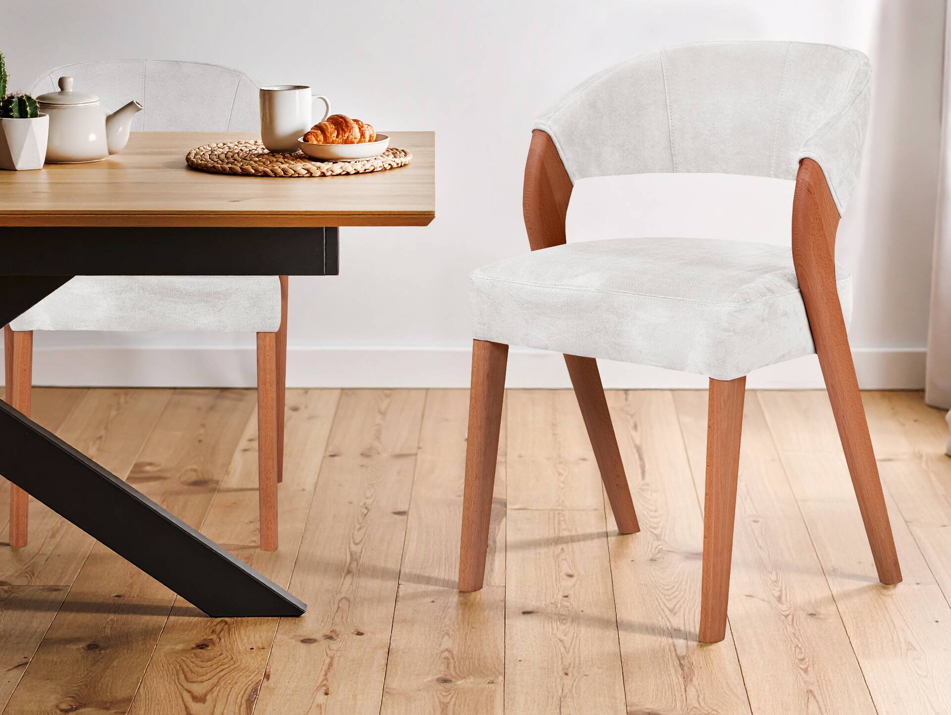 ALONA Polsterstuhl, Material Massivholz/Bezug Kunstleder Buche | silvercreme