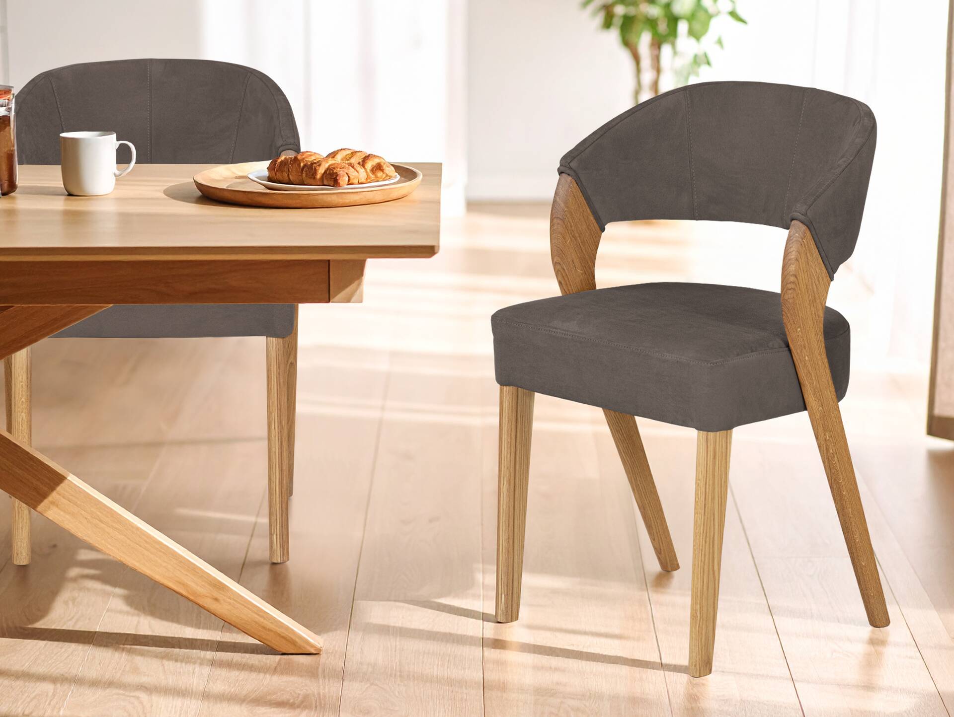 ALONA Polsterstuhl, Material Massivholz/Bezug Kunstleder Eiche | espresso