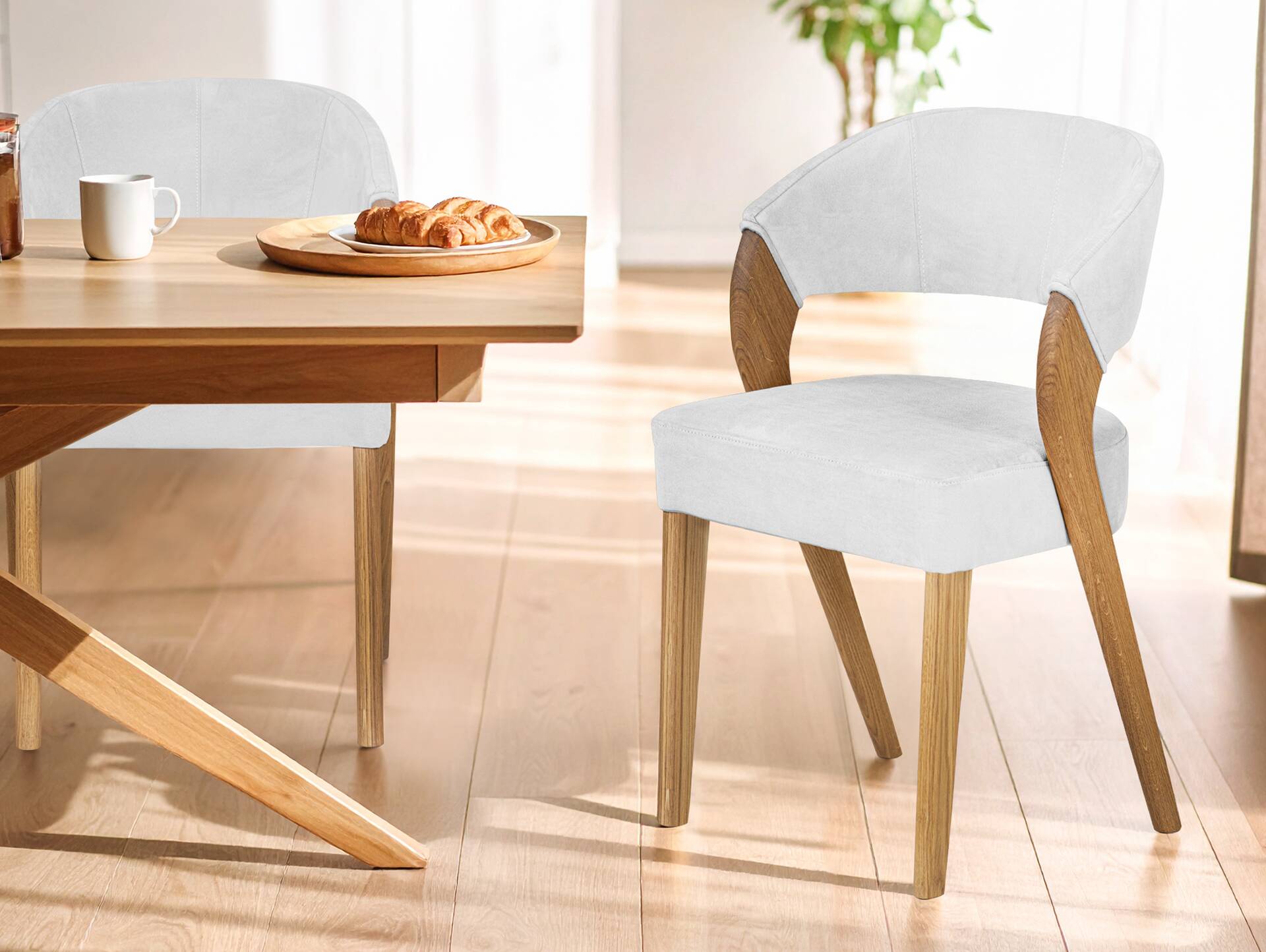 ALONA Polsterstuhl, Material Massivholz/Bezug Kunstleder Eiche | silvercreme