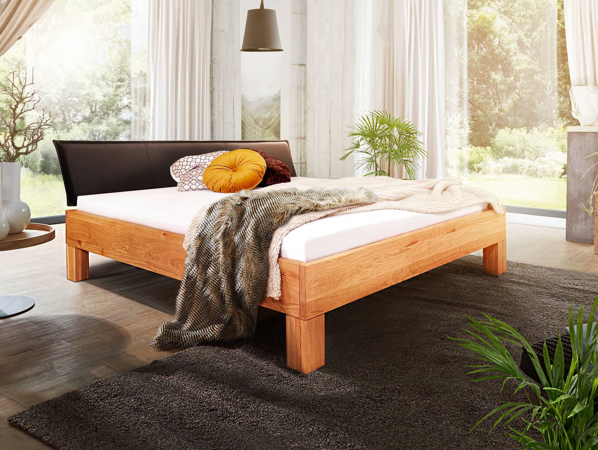 DAKONA 4-Fuß-Massivholzbett mit Polsterkopfteil 90 x 200 cm | Buche unbehandelt | Standardhöhe | Kunstleder Braun ohne Steppung