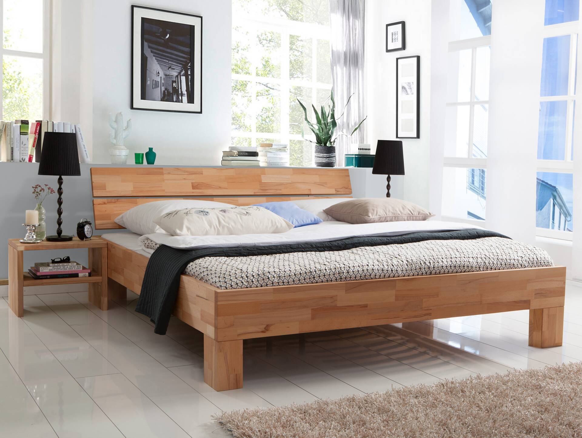 LÖWEN 4-Fuß-Massivholzbett, mit Kopfteil 160 x 220 cm | Buche unbehandelt | Standardhöhe