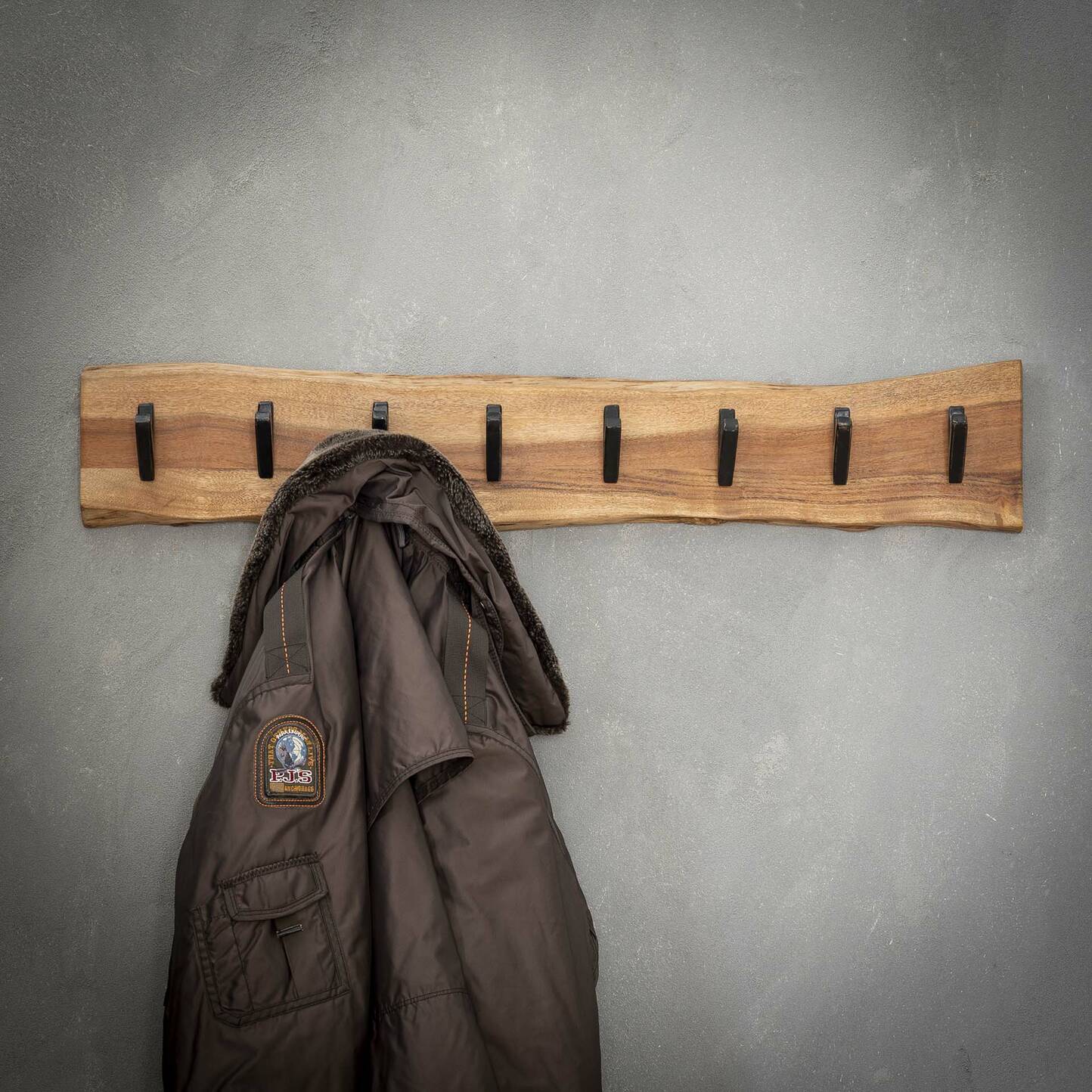 WARI Wandgarderobe, Material Massivholz, Akazie massiv 