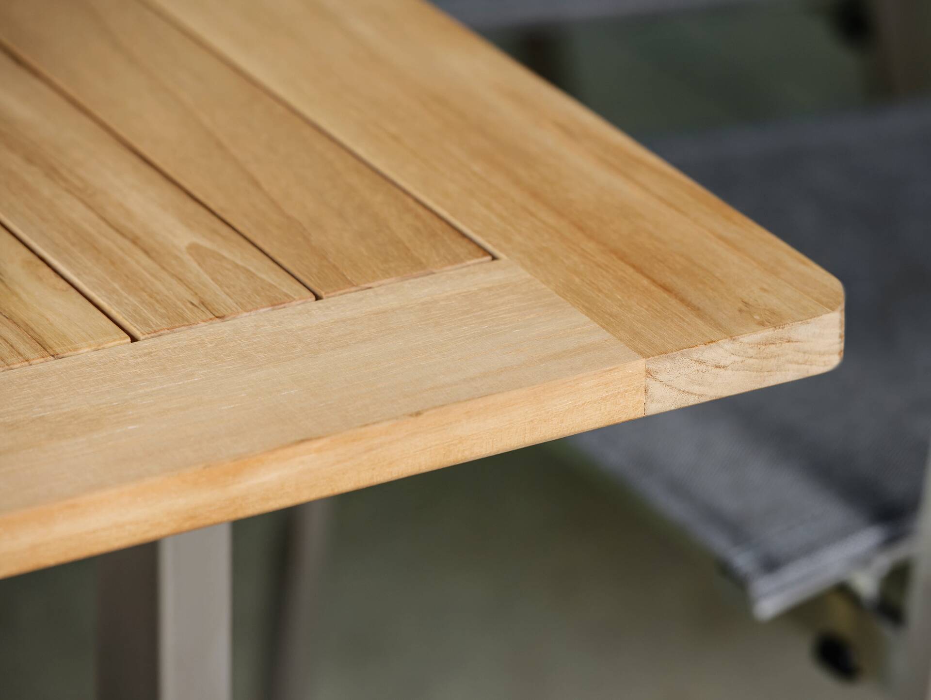 INTERNO Kufentisch 180x100 cm, Material Edelstahl/Tischplatte Teak 