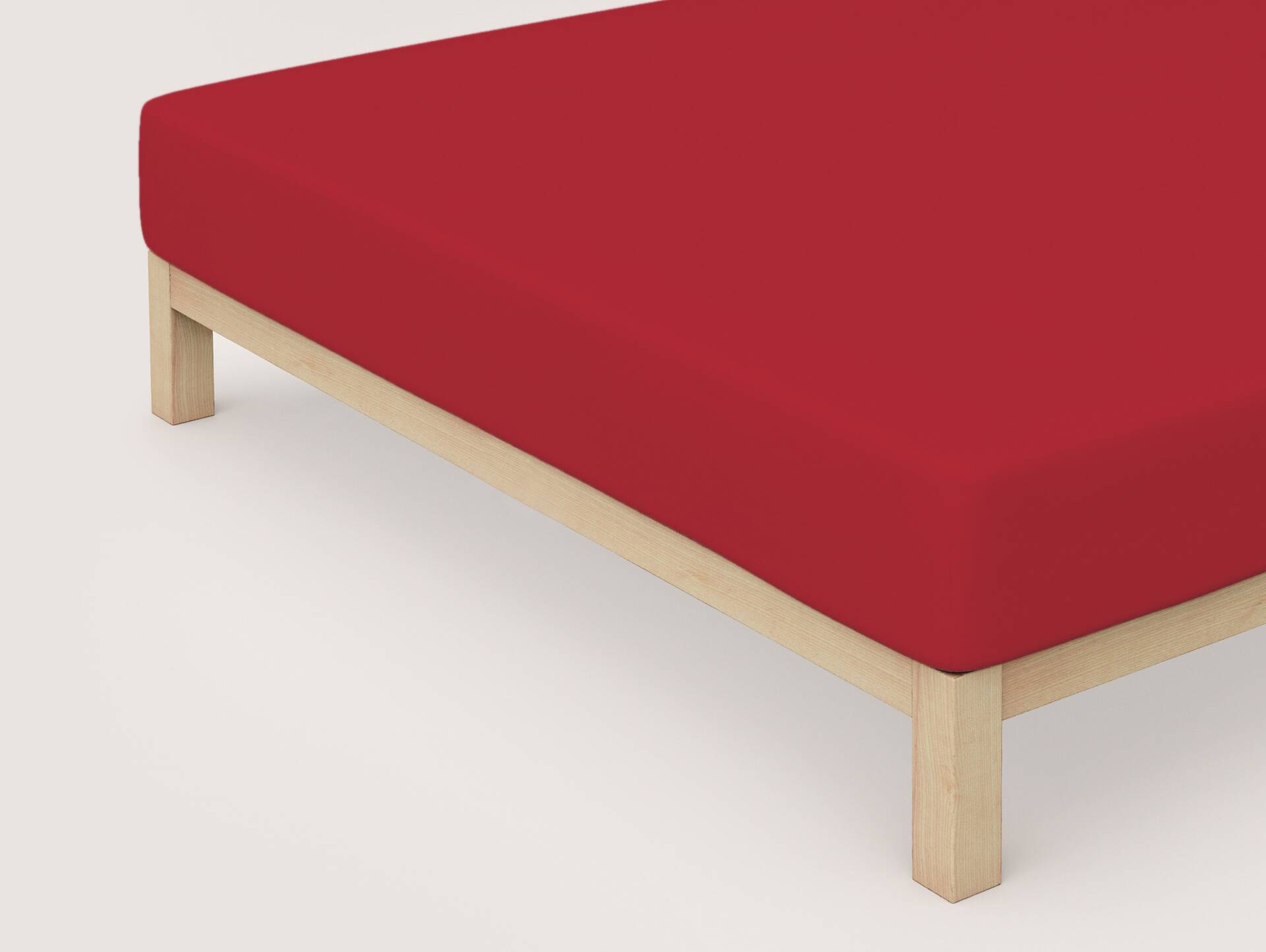 Schlafgut PURE Spannbetttuch/Spannbettlaken für Matratze, Bio-Mako-Baumwolle mit Elastan Dunkelrot | 120x190 - 130x220 cm