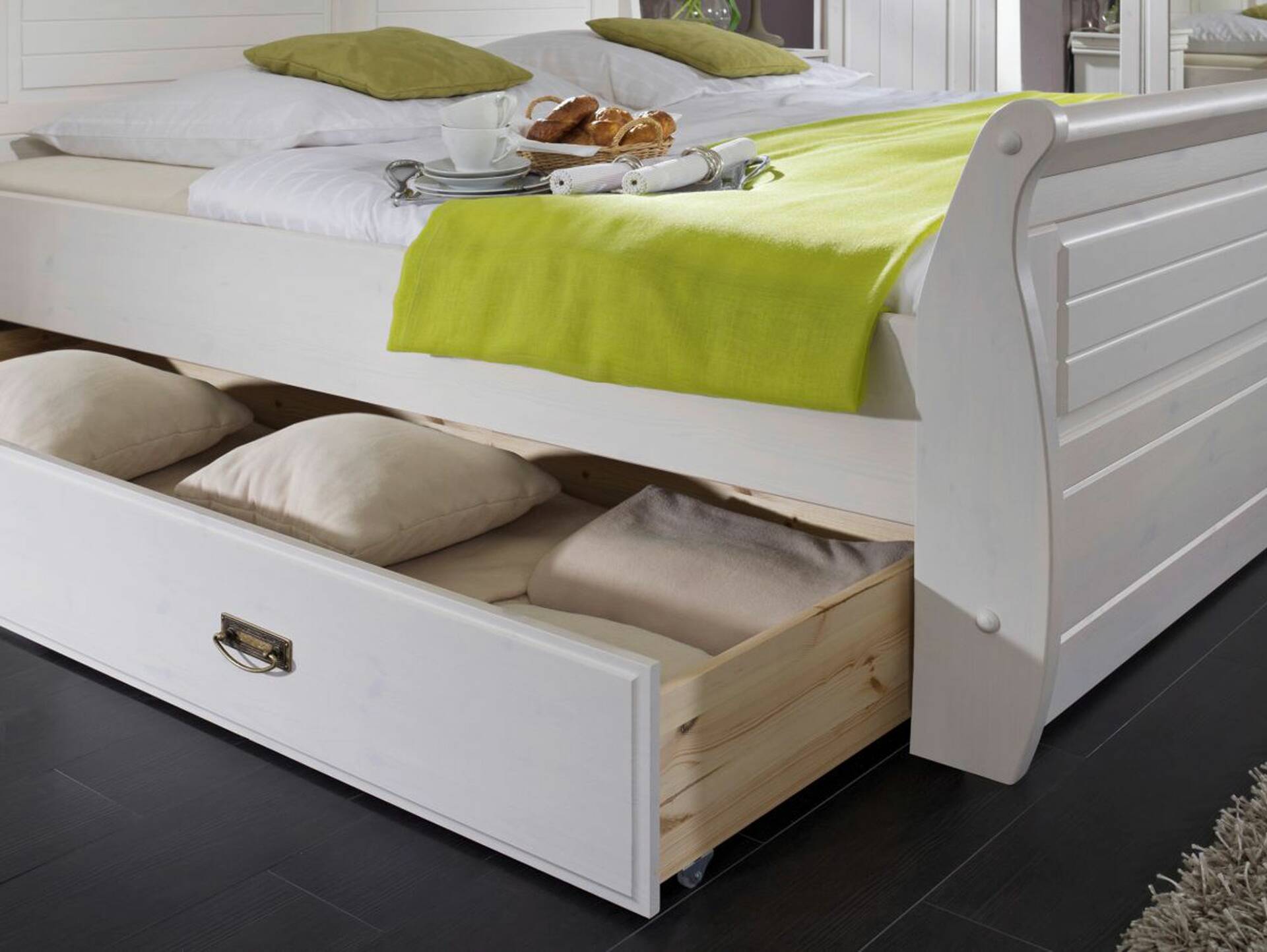 ROMAN Komplett-Schlafzimmer; Material Massivholz, Kiefer weiss/honigfarben | mit Bettkasten