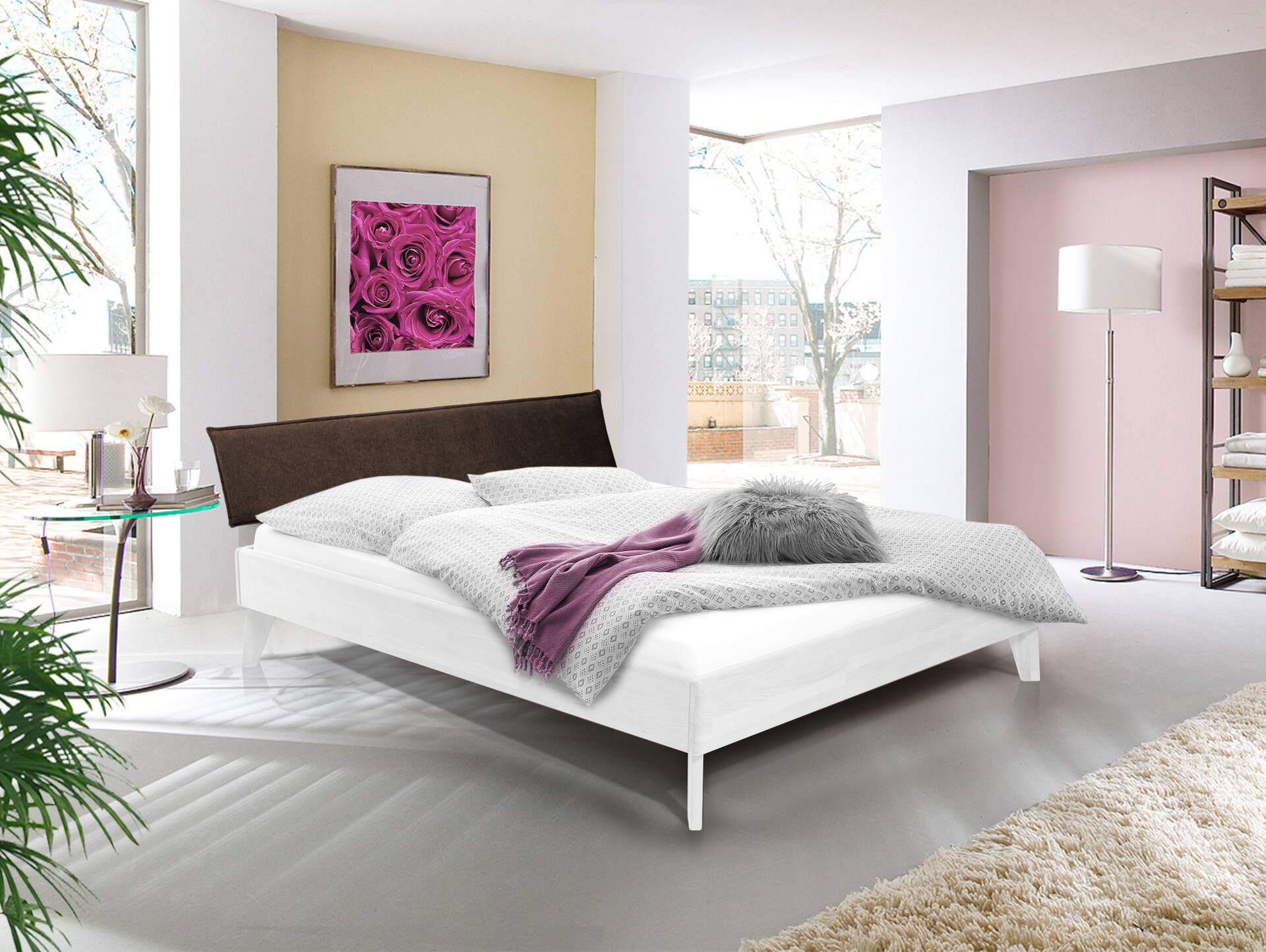 CALIDO 4-Fuß-Bett mit Polsterkopfteil, Material Massivholz 200 x 200 cm | Buche weiss lackiert | Stoff Braun | Standardhöhe