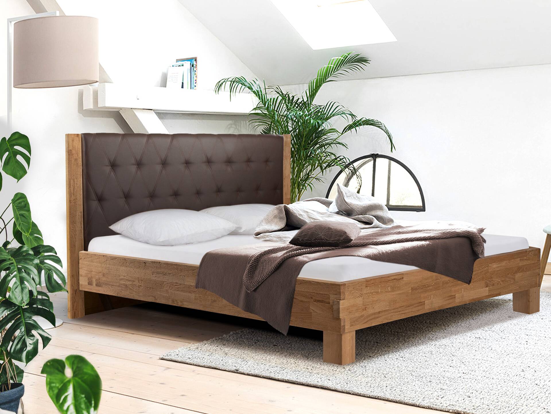 CORDINO 4-Fuß-Bett aus Eiche mit gestepptem Polster-Kopfteil, Material Massivholz 120 x 200 cm | Eiche unbehandelt | Kunstleder Braun | gehackt