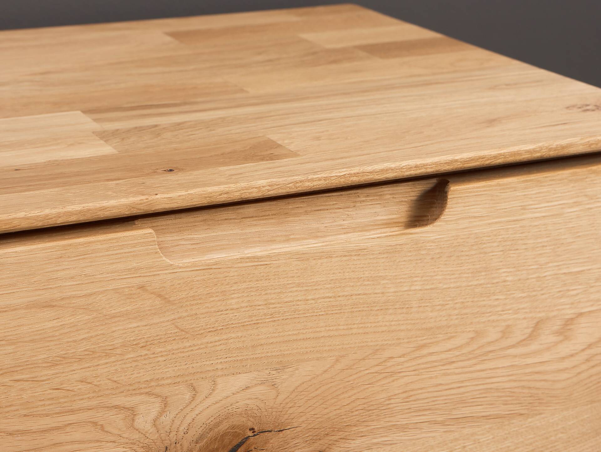 ANDINO Nachtkommode II, Material Massivholz, Wildeiche geölt 