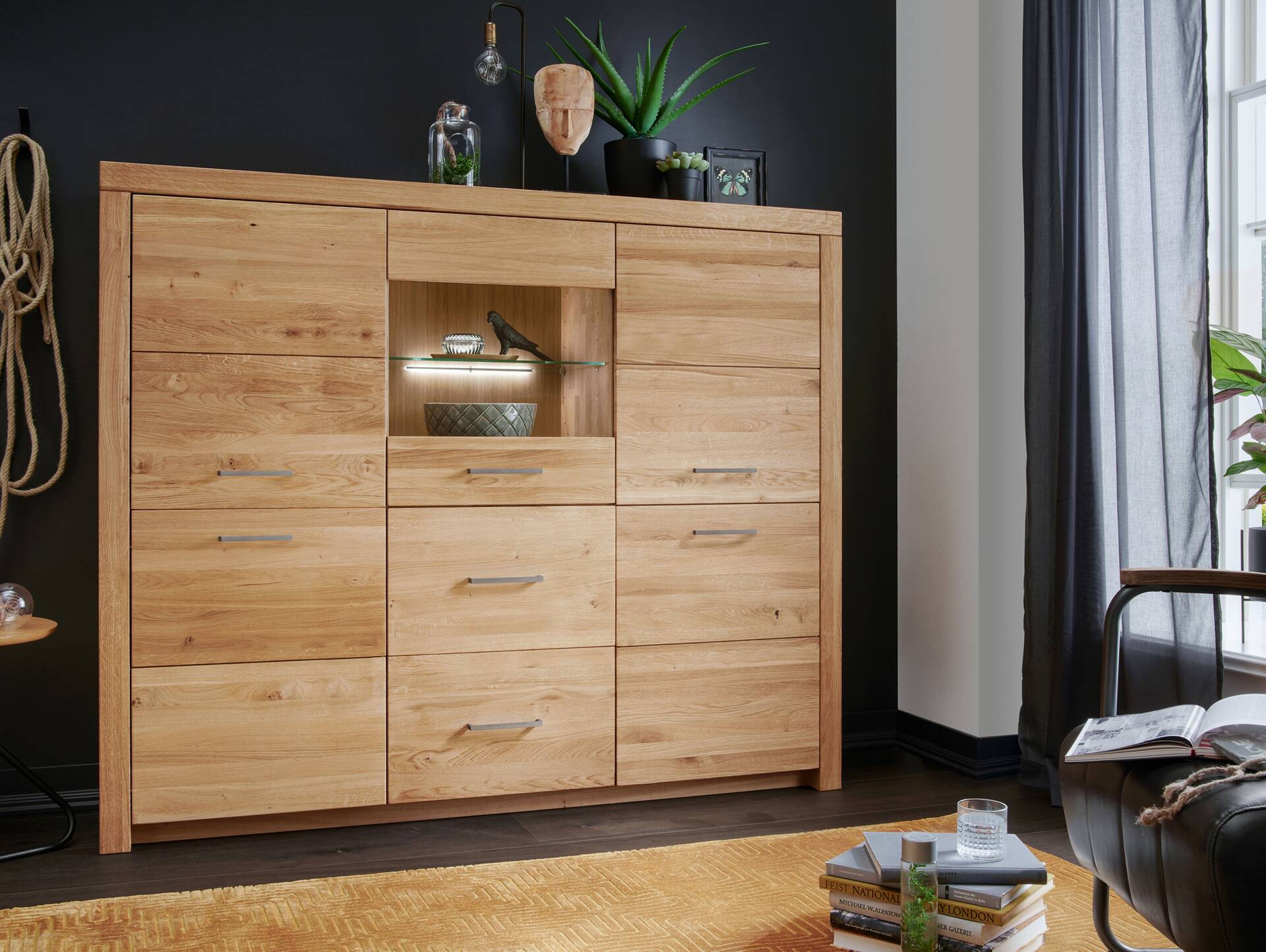 KAMILLA Highboard II, Material Massivholz, Wildeiche geölt 