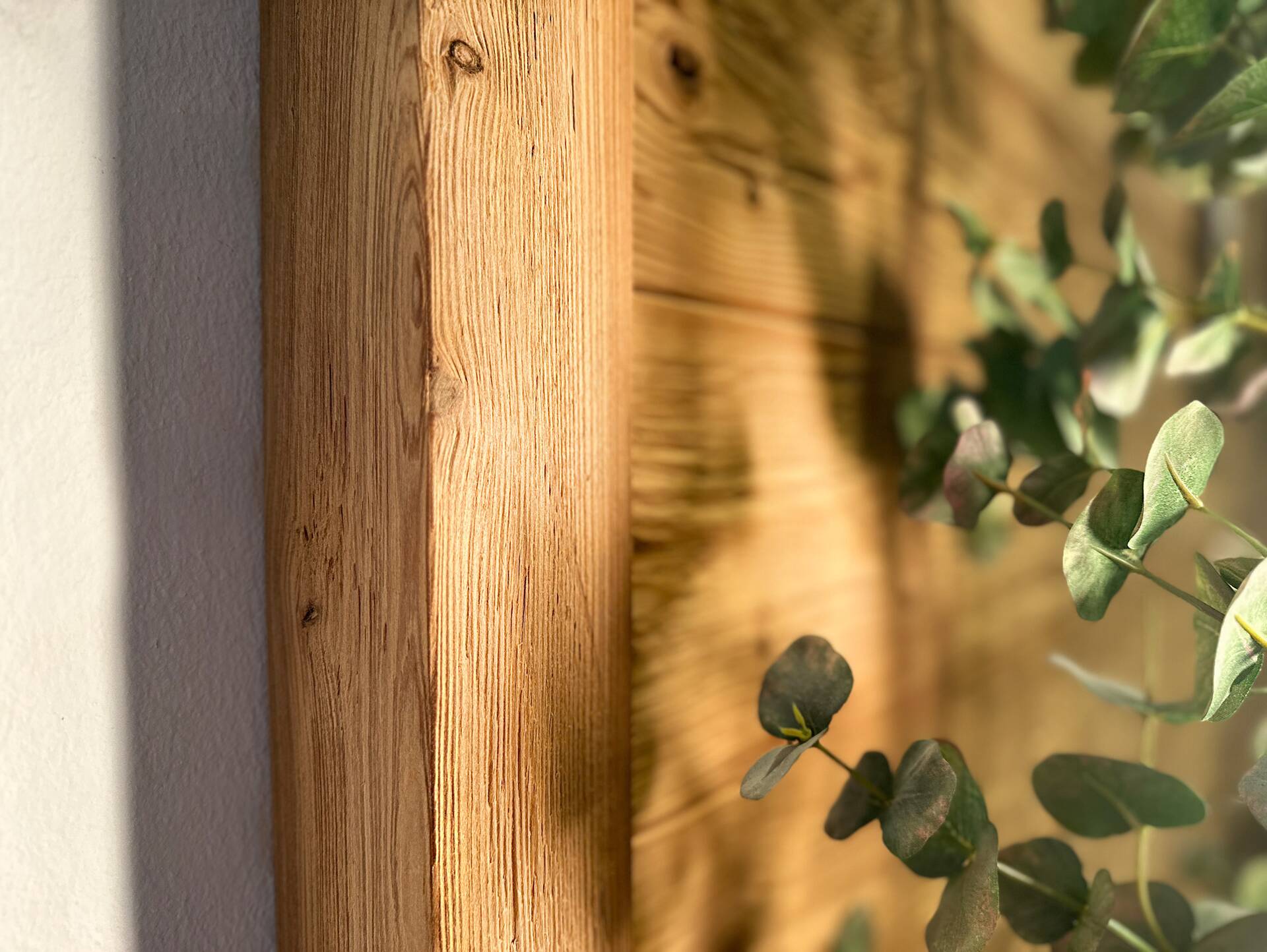 L-Abschlussleiste, THERMO-Lärche natur gehackt, gebürstet 70 x 70 mm | 2 Meter