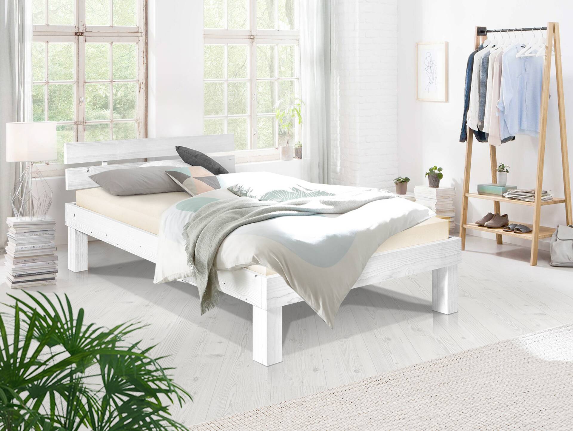 PUMBA Massivholzbett mit Kopfteil, Material Massivholz, Fichte 90 x 200 cm | weiss | Komforthöhe