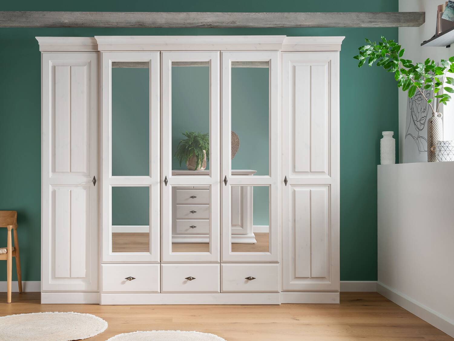 MANERA Kleiderschrank, Material Massivholz, Kiefer weiß gewachst 261 cm