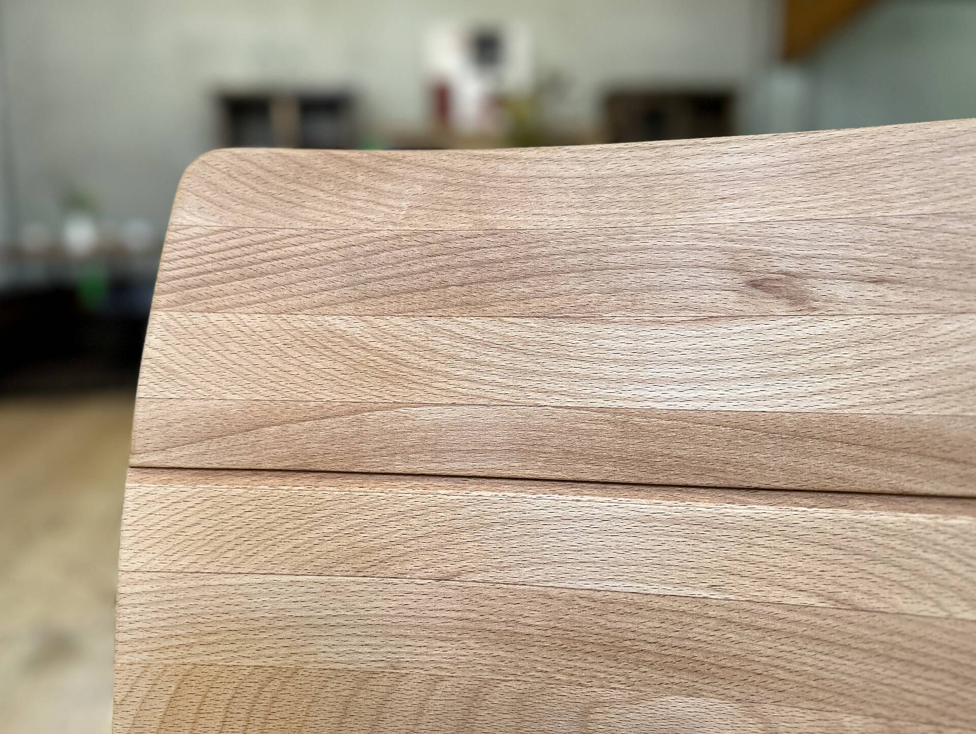NETRON Esstischstuhl, Material Massivholz/Bezug Kunstleder Kernbuche | espresso