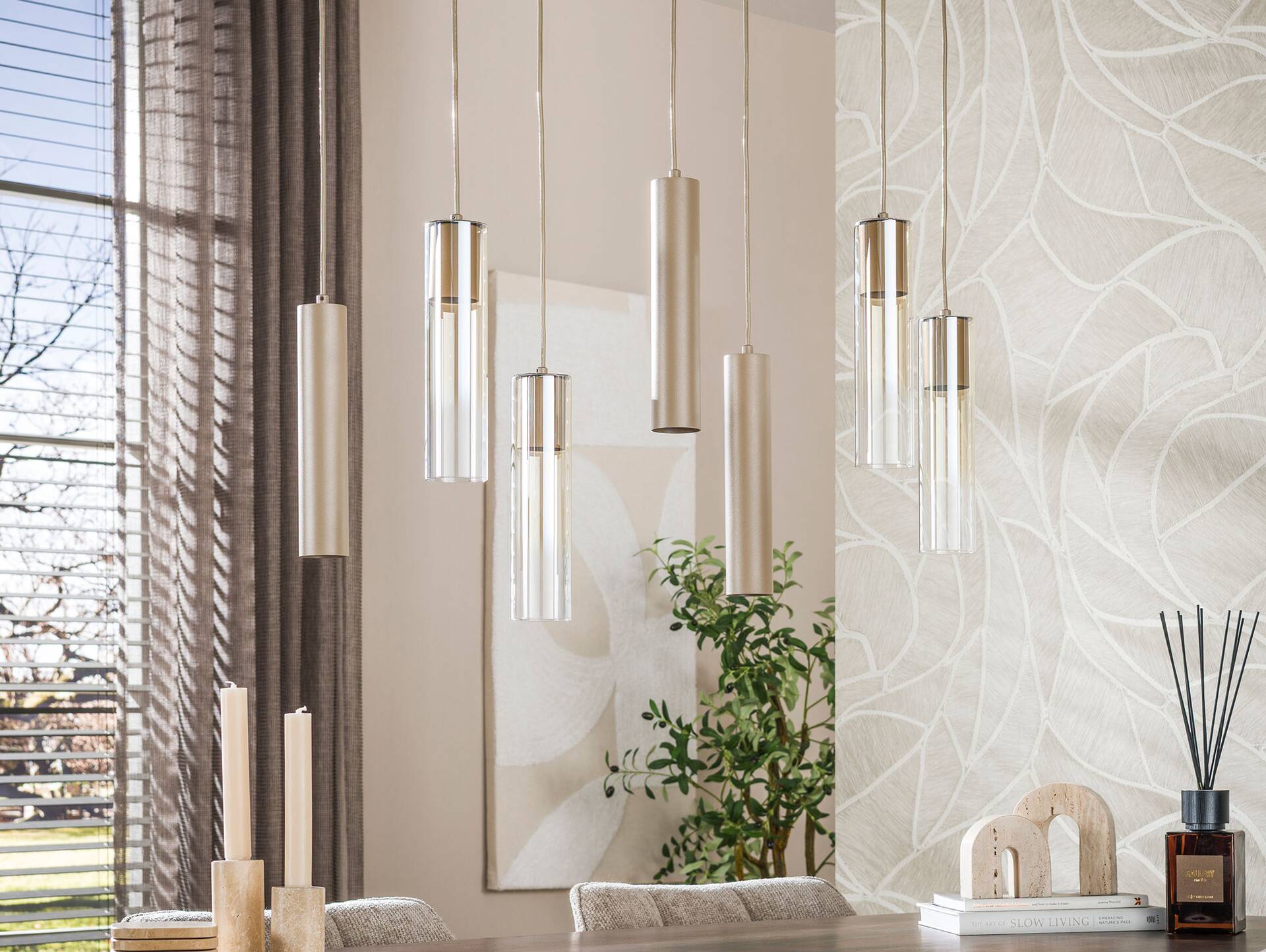 KIYAN Pendelleuchte, 7-flammig, Material Glas, frostet beige 