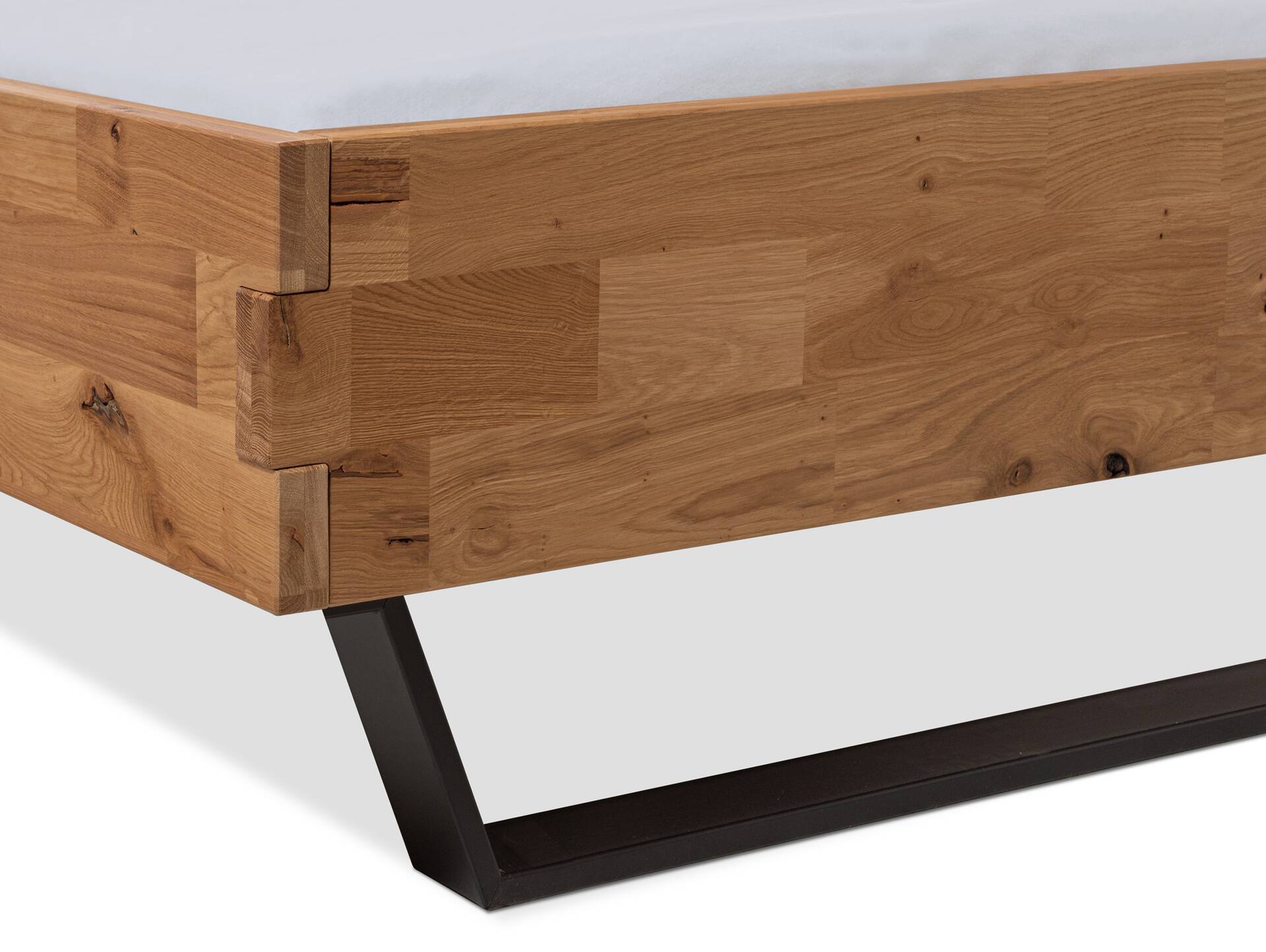 CORDINO Kufenbett aus Eiche mit Polsterkopfteil, Material Massivholz 120 x 200 cm | Eiche unbehandelt | Stoff Anthrazit mit Steppung | gebürstet