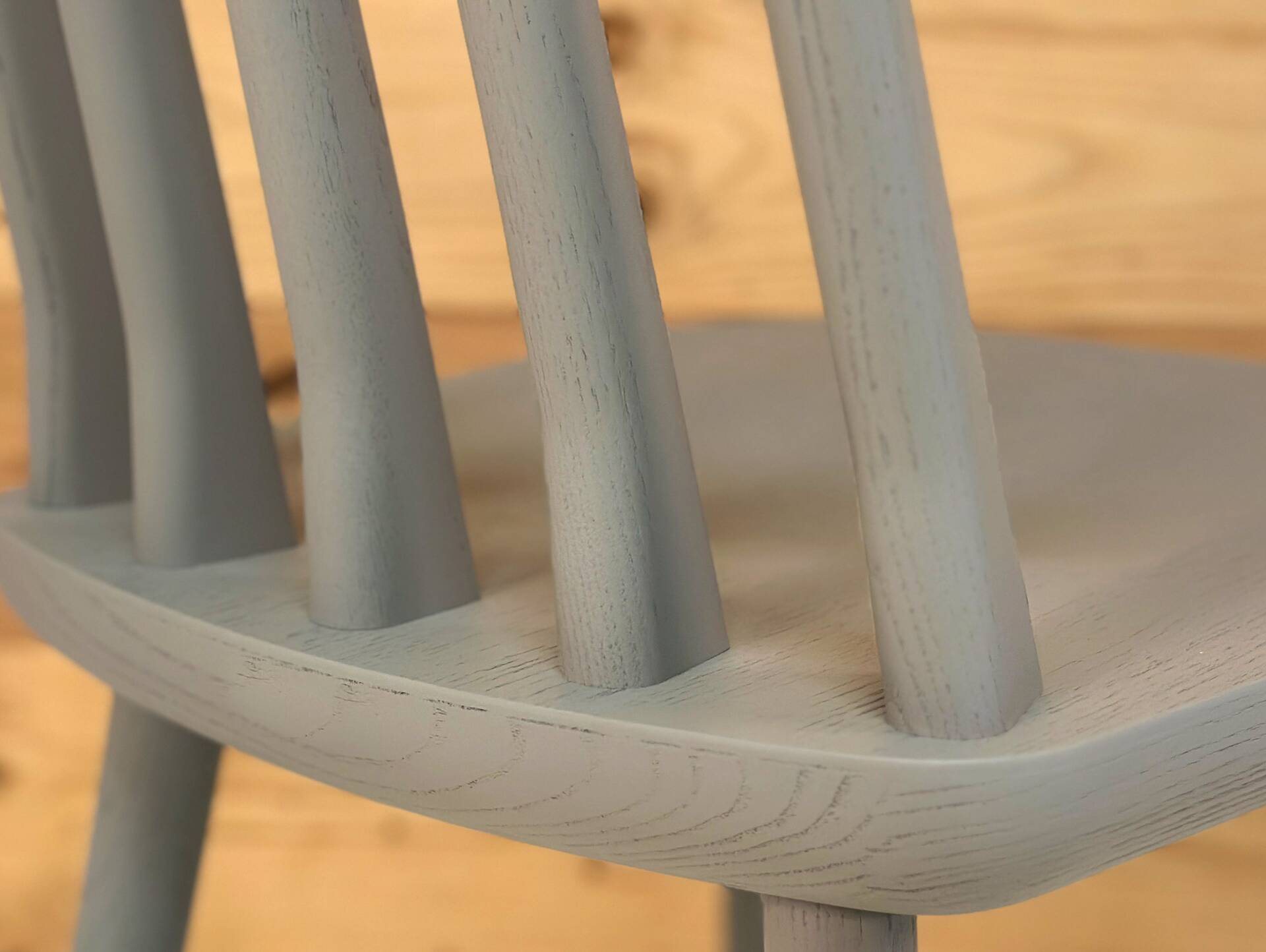 CAMI Holzstuhl, Material Massivholz, Esche lackiert grau