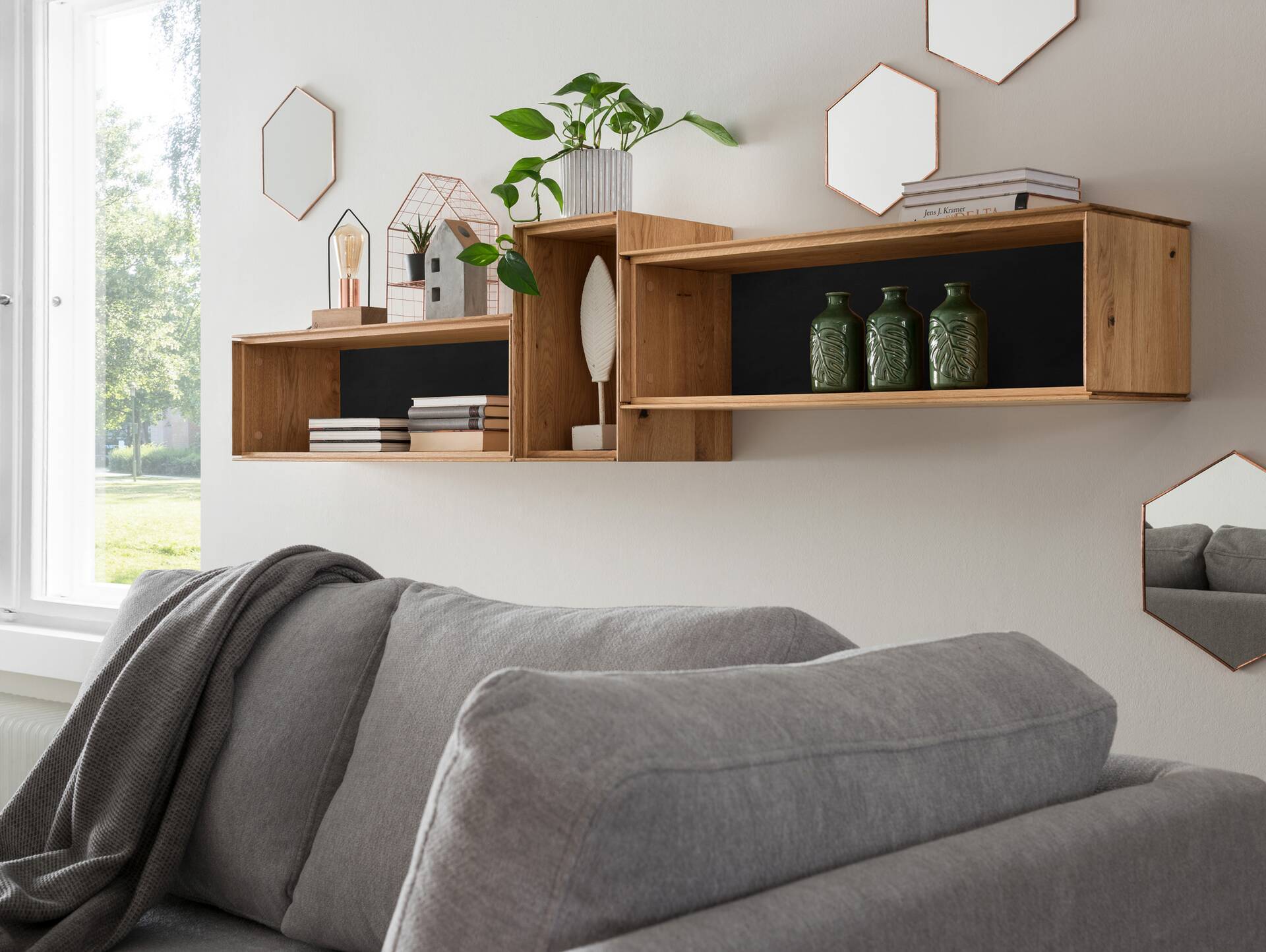 LORINA Hängeelement IV, Material Massivholz, Wildeiche geölt 