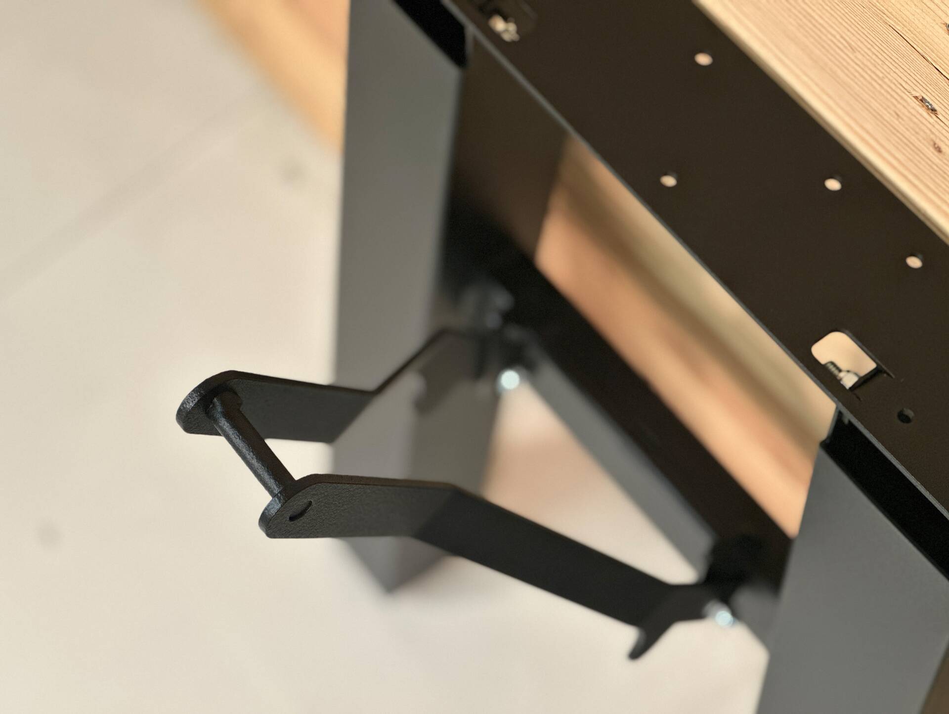 Klappbares Bankgestell/Bierbankfüße für DIY Gartenbank, Material Metall, Schwarz matt lackiert 40 cm