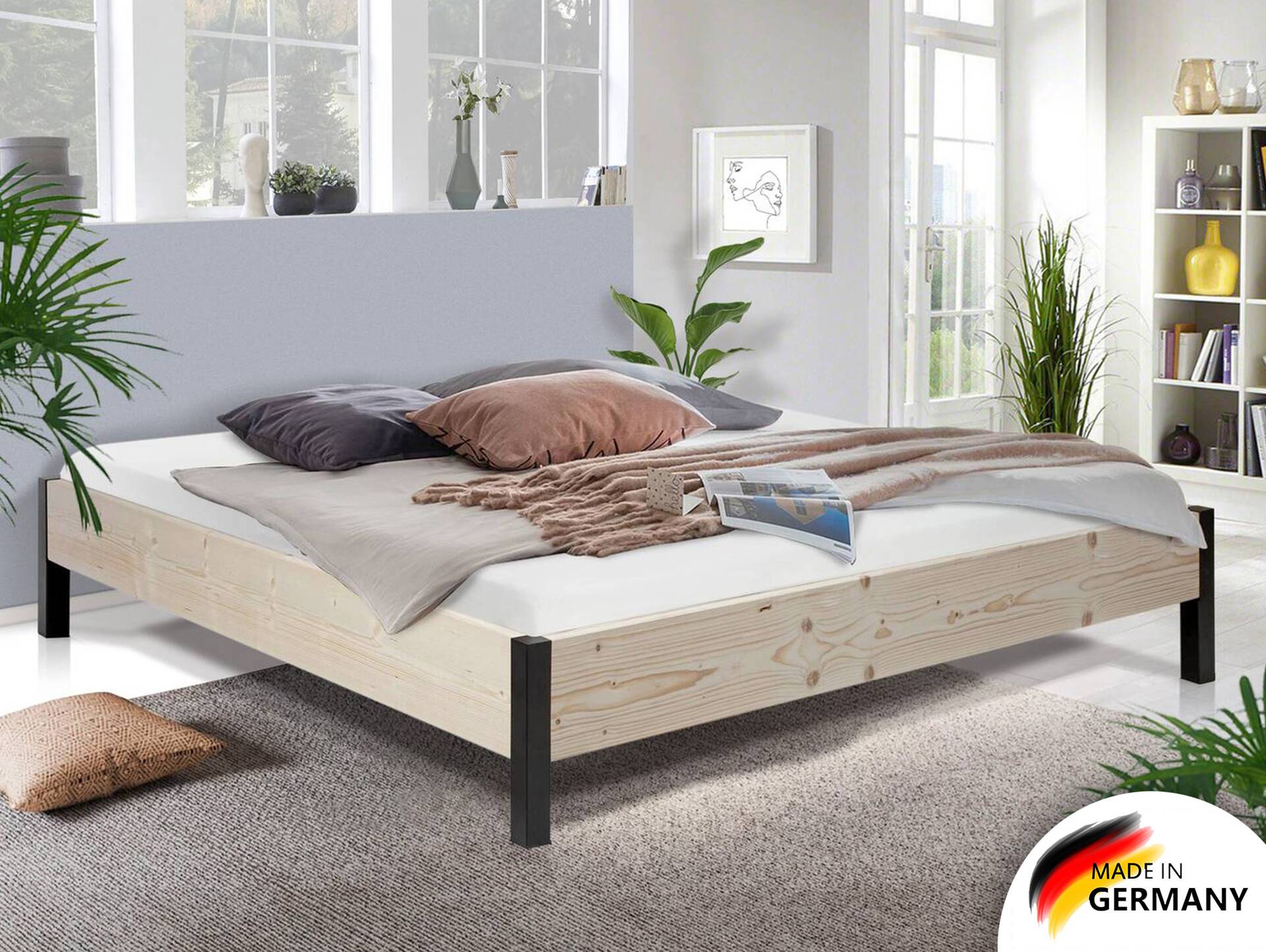 LUKY Bett Metallfuß, ohne Kopfteil, Material Massivholz, Fichte massiv 