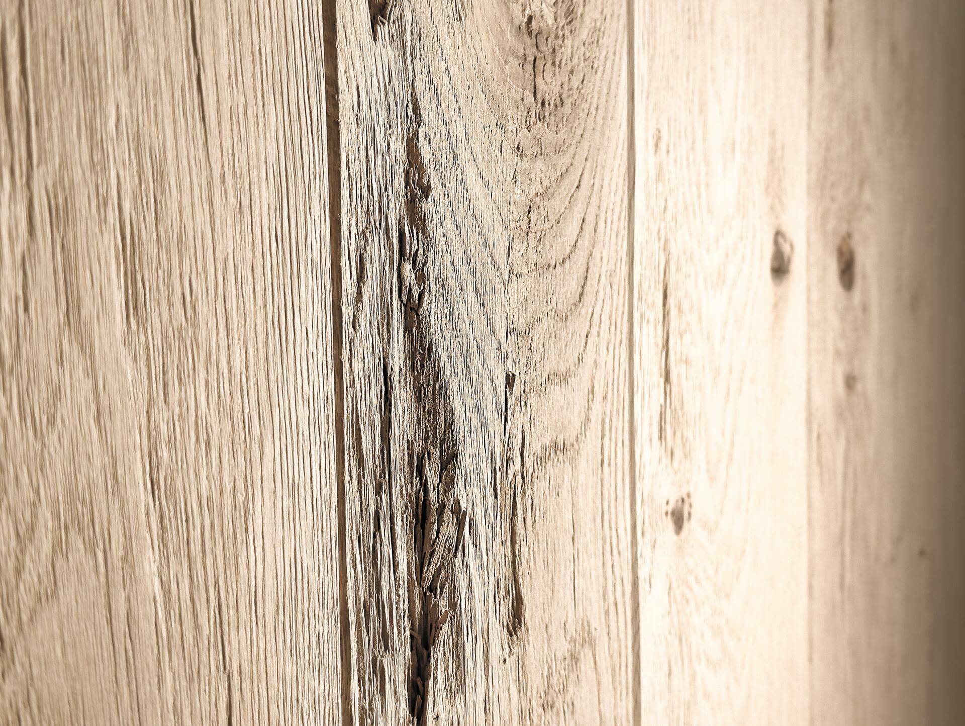 SONDERPOSTEN Nut- und Federbretter, Eiche gehackt/gebürstet, Deckbreite 13,5cm, Material Massivholz, verschiedene Längen erhältlich 1 Meter