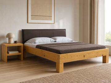 CURBY 4-Fuß-Bett mit Polsterkopfteil, Material Massivholz, rustikale Altholzoptik, Fichte 180 x 220 cm | natur | Kunstleder Braun ohne Steppung | Standardhöhe