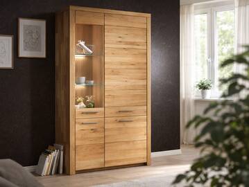 KAMILLA Vitrine II, Material Massivholz, Wildeiche geölt links