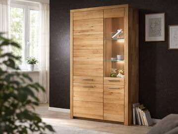 KAMILLA Vitrine II, Material Massivholz, Wildeiche geölt rechts